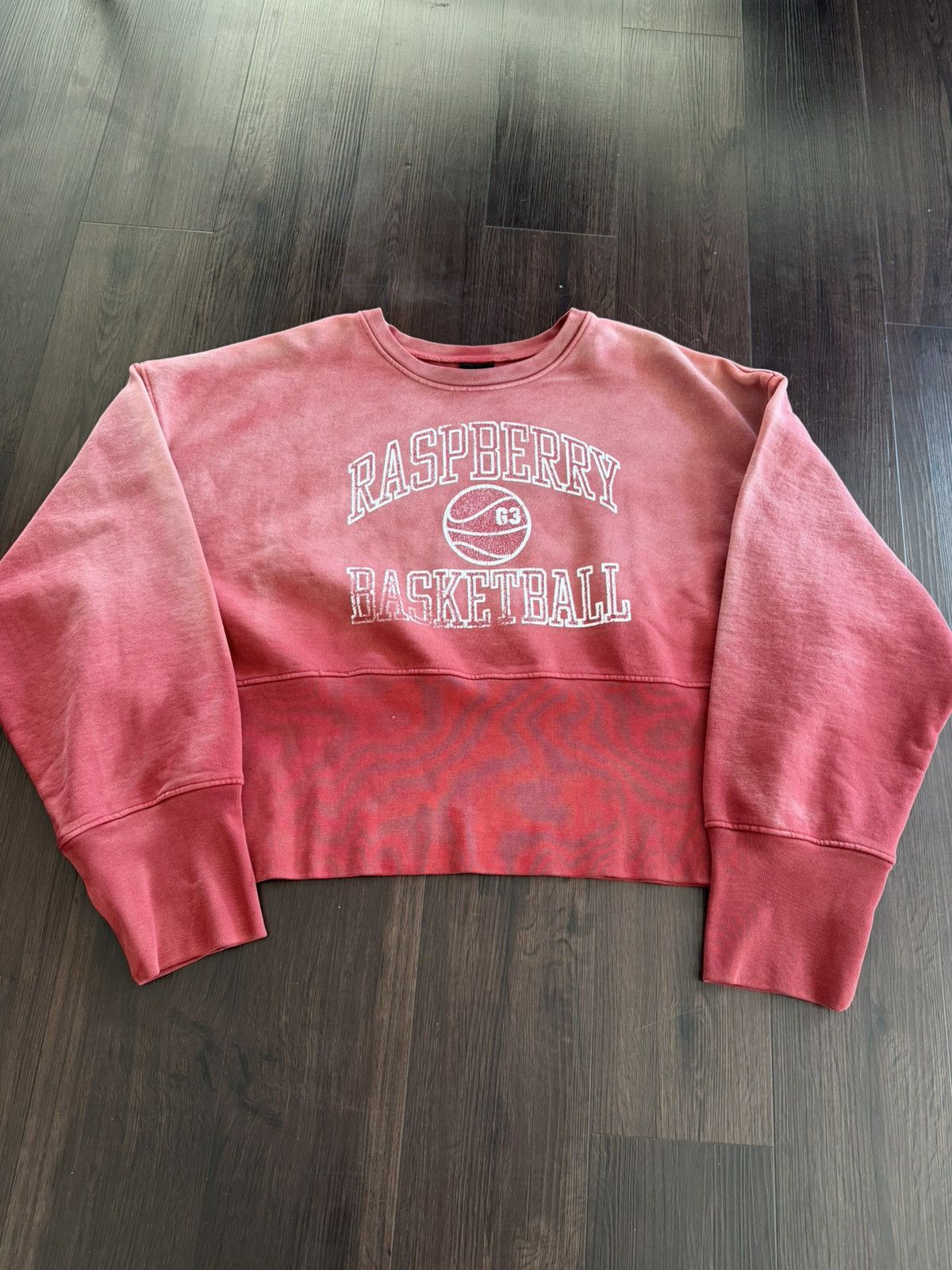 The GV Gallery GV Gallery Raspberry Hills Red Bball Crewneck Size US L / EU 52-54 / 3 - 1 Thumbnail