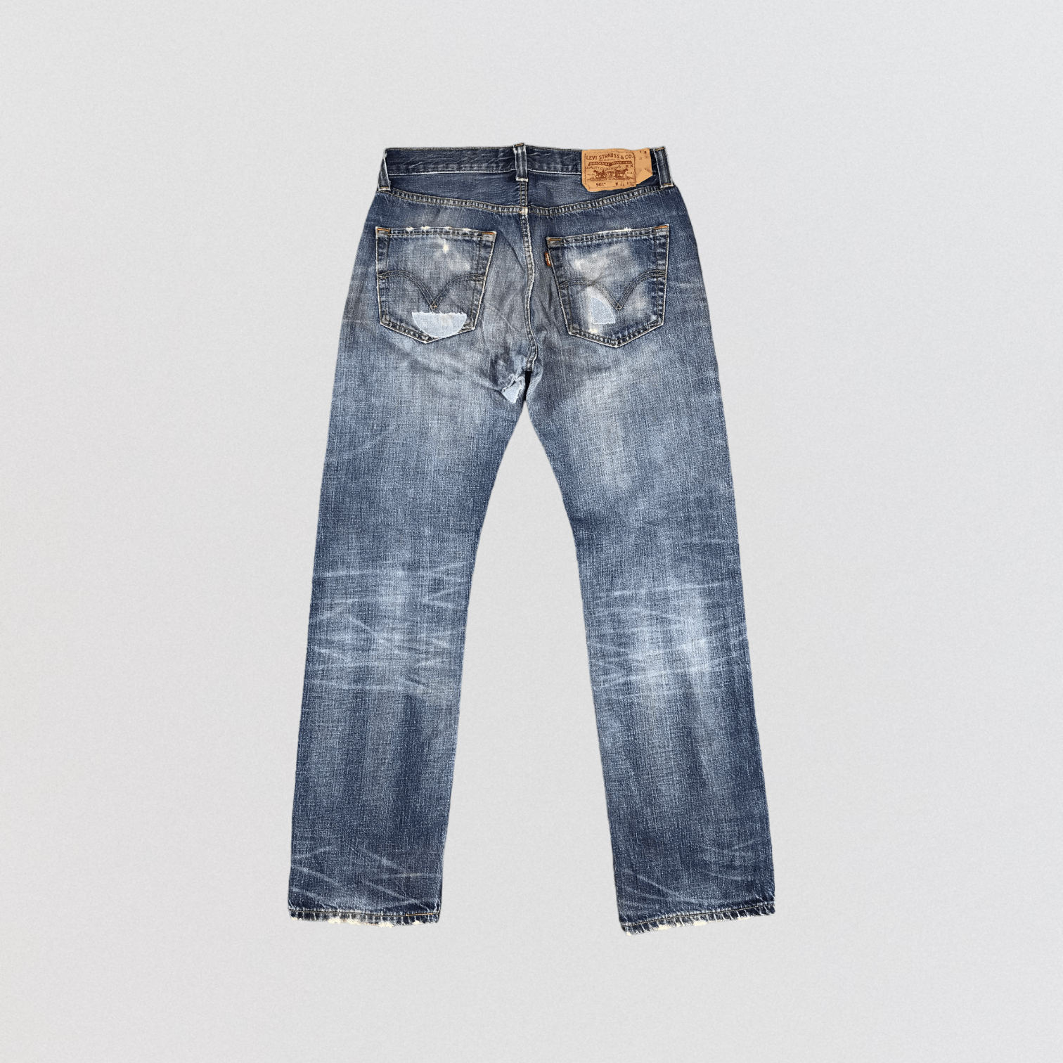 Levi's × Vintage Vintage 90s Light Wash Levis 501 Jeans-JM895 Size US 31 - 2 Thumbnail