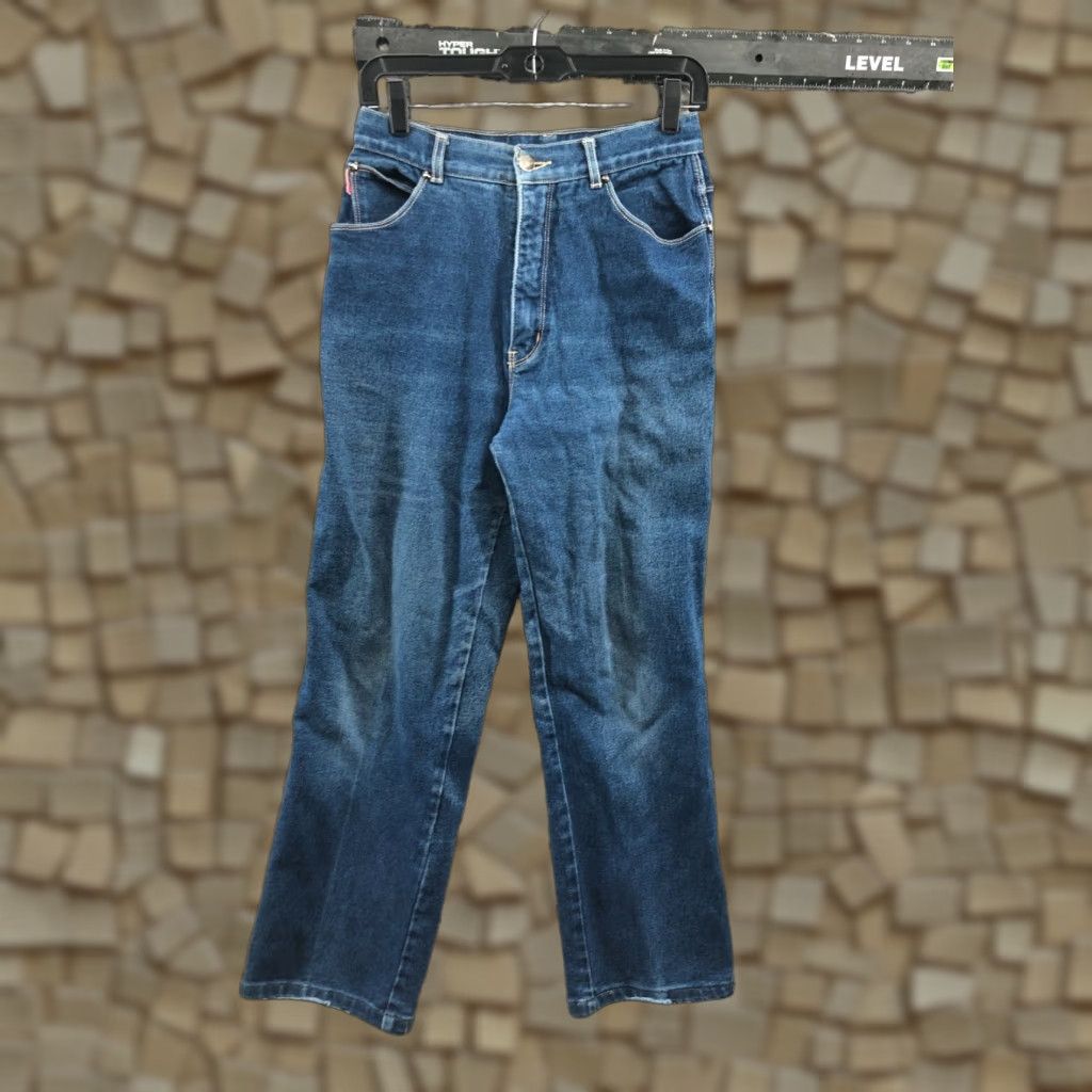 Gloria Vanderbilt Gloria Vanderbilt Jeans Size 10 Womens Medium Wash Blue Denim 5-Pocket Straight Regular Rise Belt Loops Cotton Size 32" / US 10 / IT 46 - 1 Thumbnail