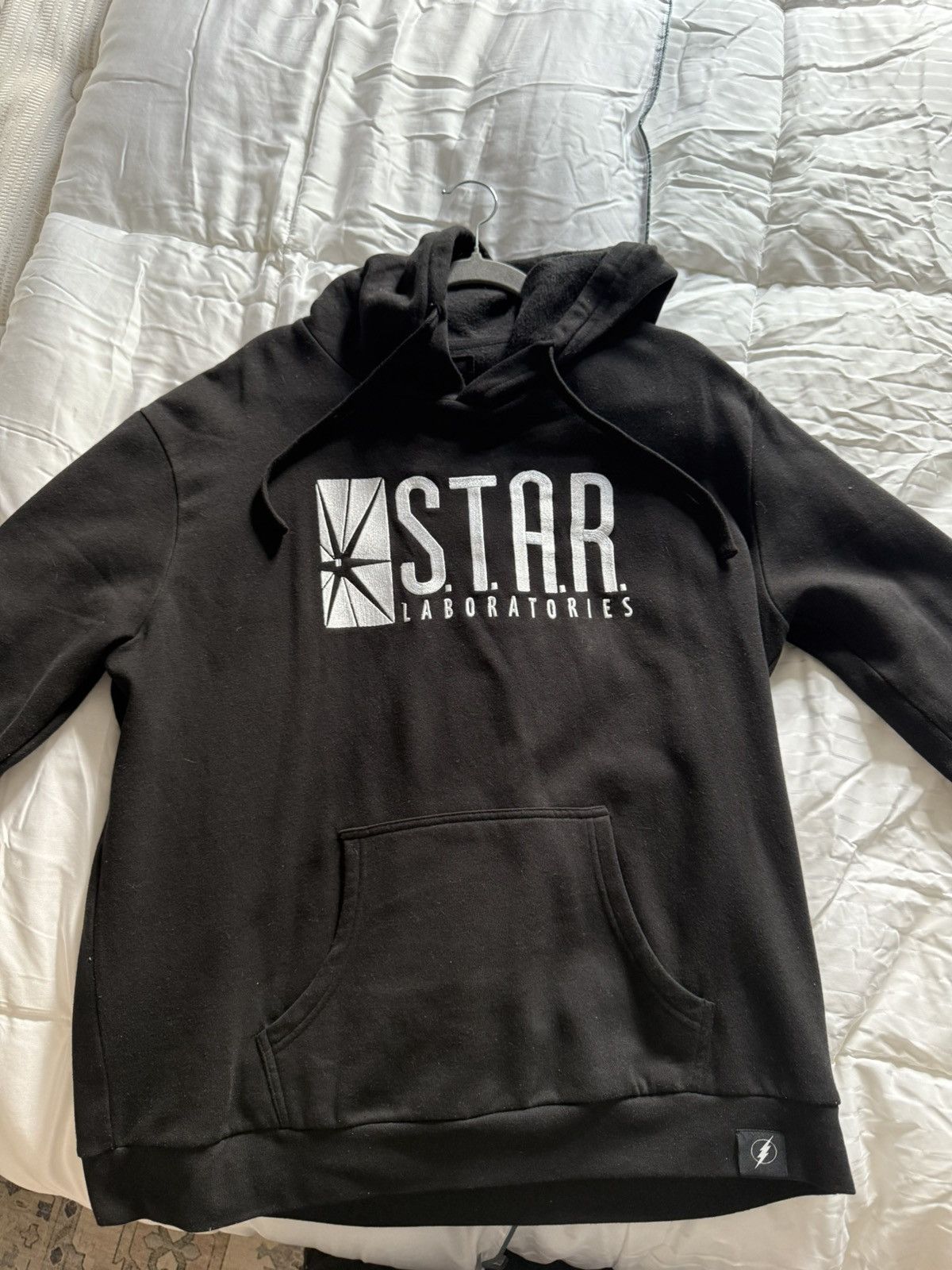 Other [US ONLY] The Flash Star Laboratories Hoodie Size US L / EU 52-54 / 3 - 1 Thumbnail