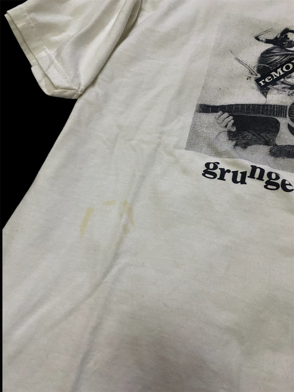 Band Tees × Vintage Vintage Grunge Is Dead Nirvana Kurt Cobain Shirt Size US L / EU 52-54 / 3 - 4 Thumbnail