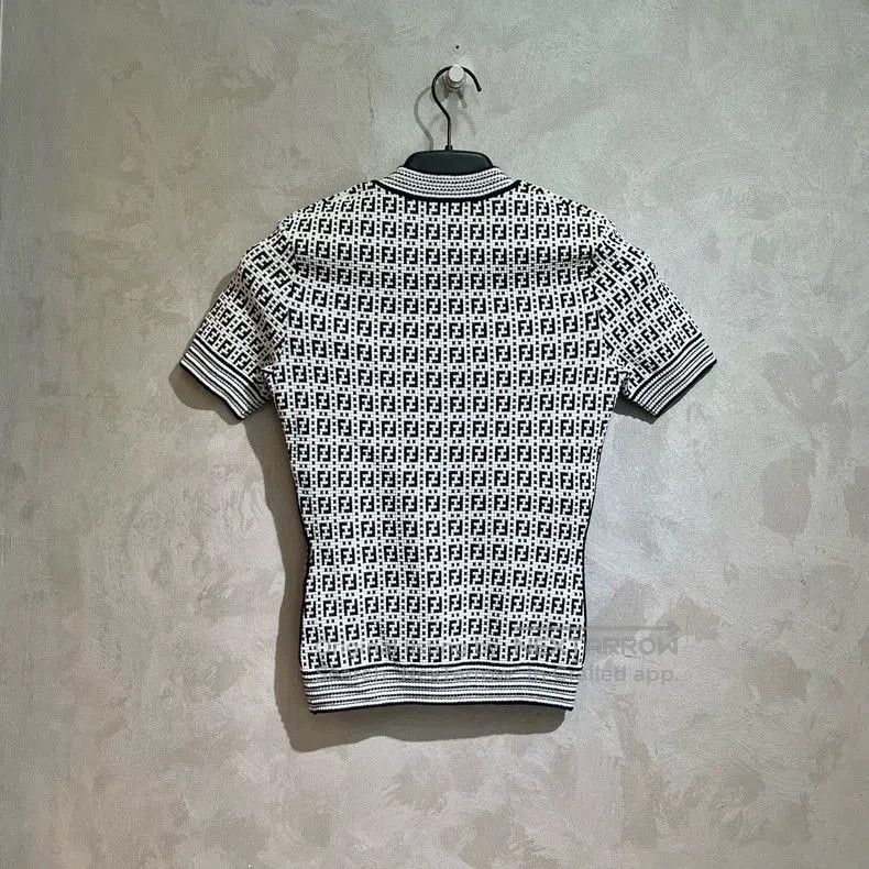 Fendi Fendi Classic Logo Knit Short Sleeve T-Shirt. Size US M / EU 48-50 / 2 - 2 Thumbnail