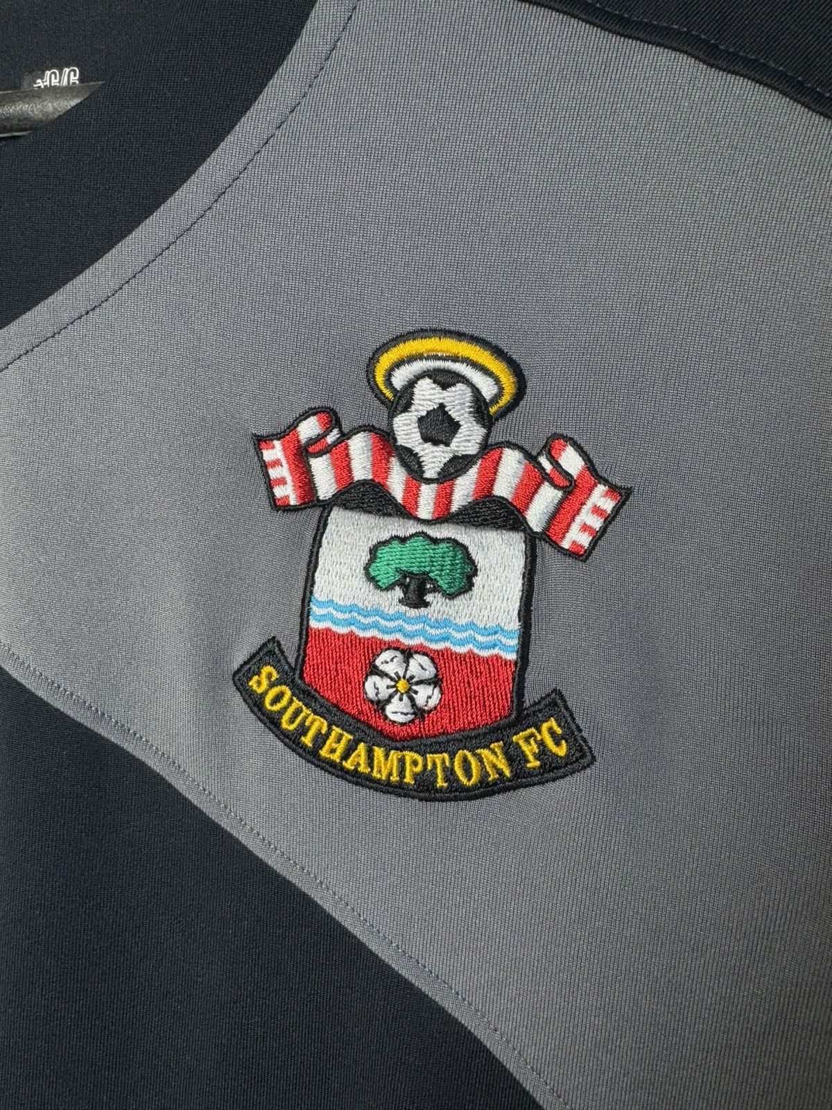 Under Armour Southampton 2016 2017 Away Shirt Soccer Jersey Under Armour Size US L / EU 52-54 / 3 - 4 Thumbnail