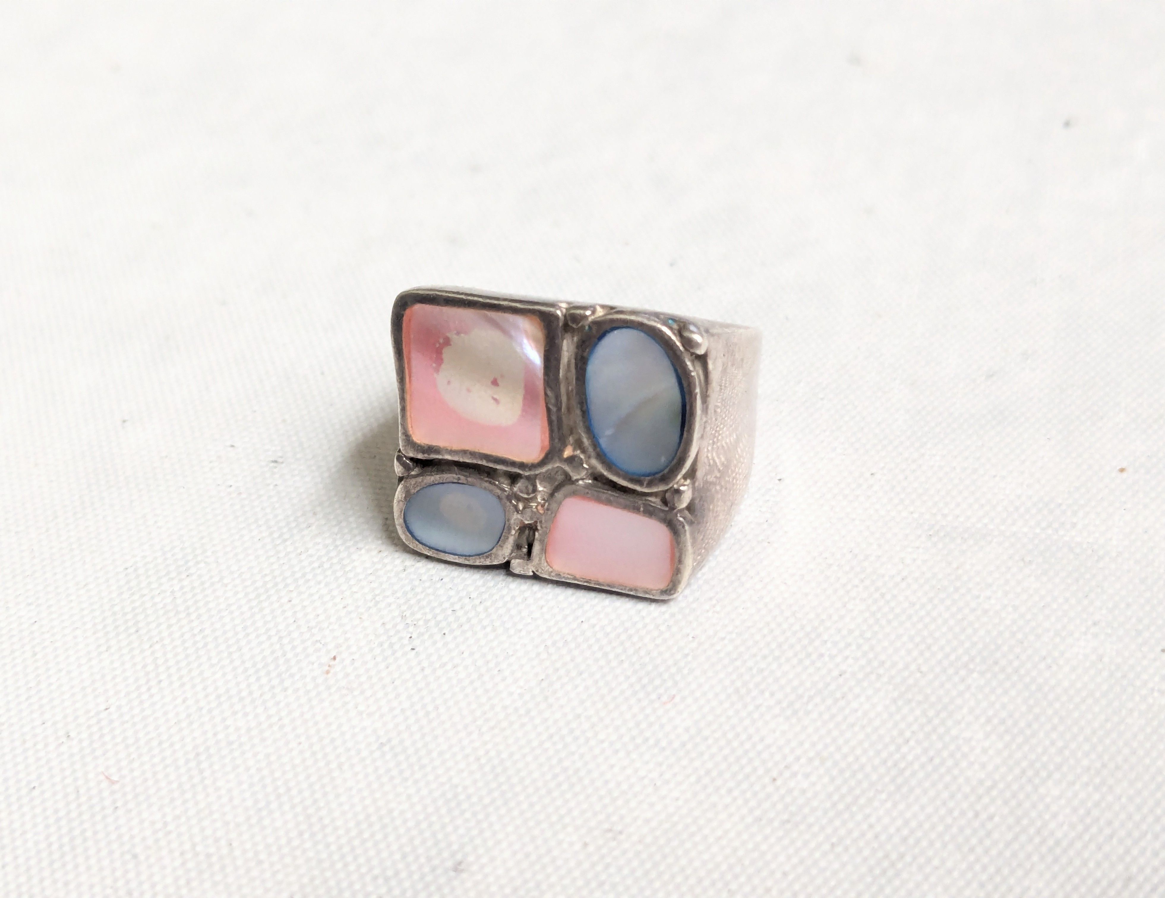 Jewelry Vintage Sterling Silver Ring MOP 7.75 Pink Blue Y2K Abstract Size ONE SIZE - 4 Thumbnail