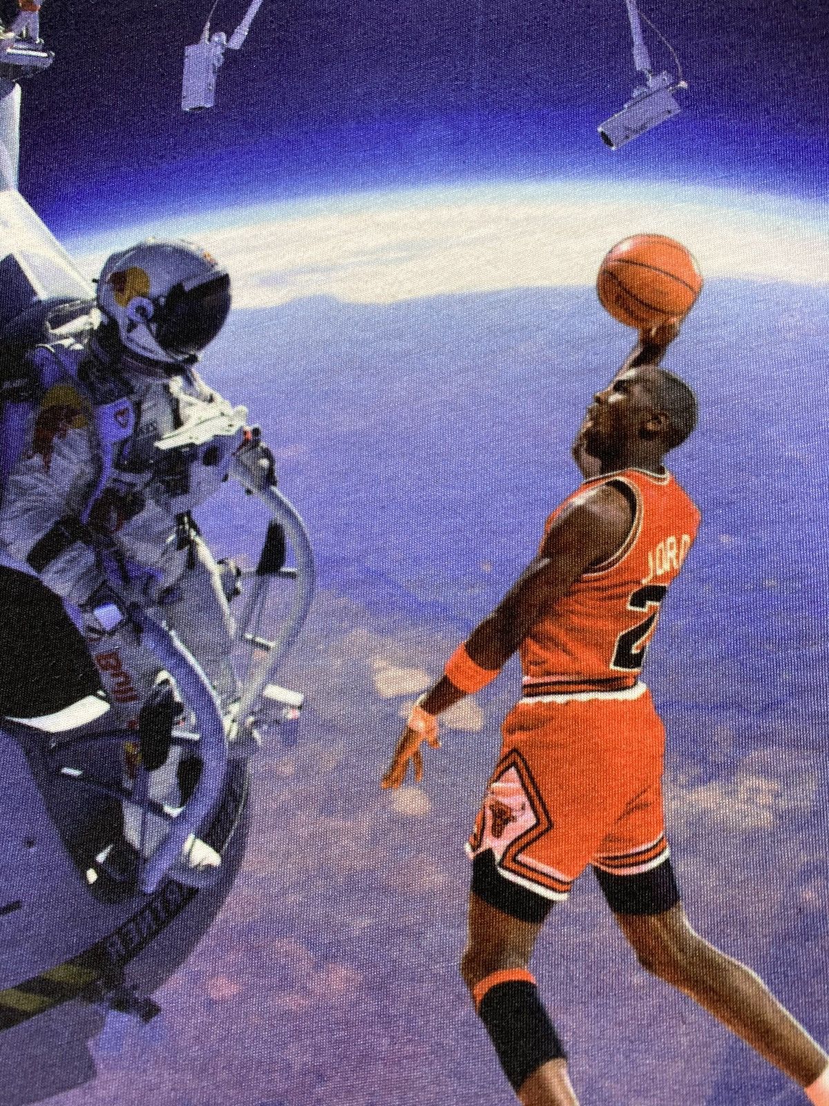 NBA Two Angel Jordan in Space NBA Basketball Sweatshirt Short SL Size US XXL / EU 58 / 5 - 10 Thumbnail