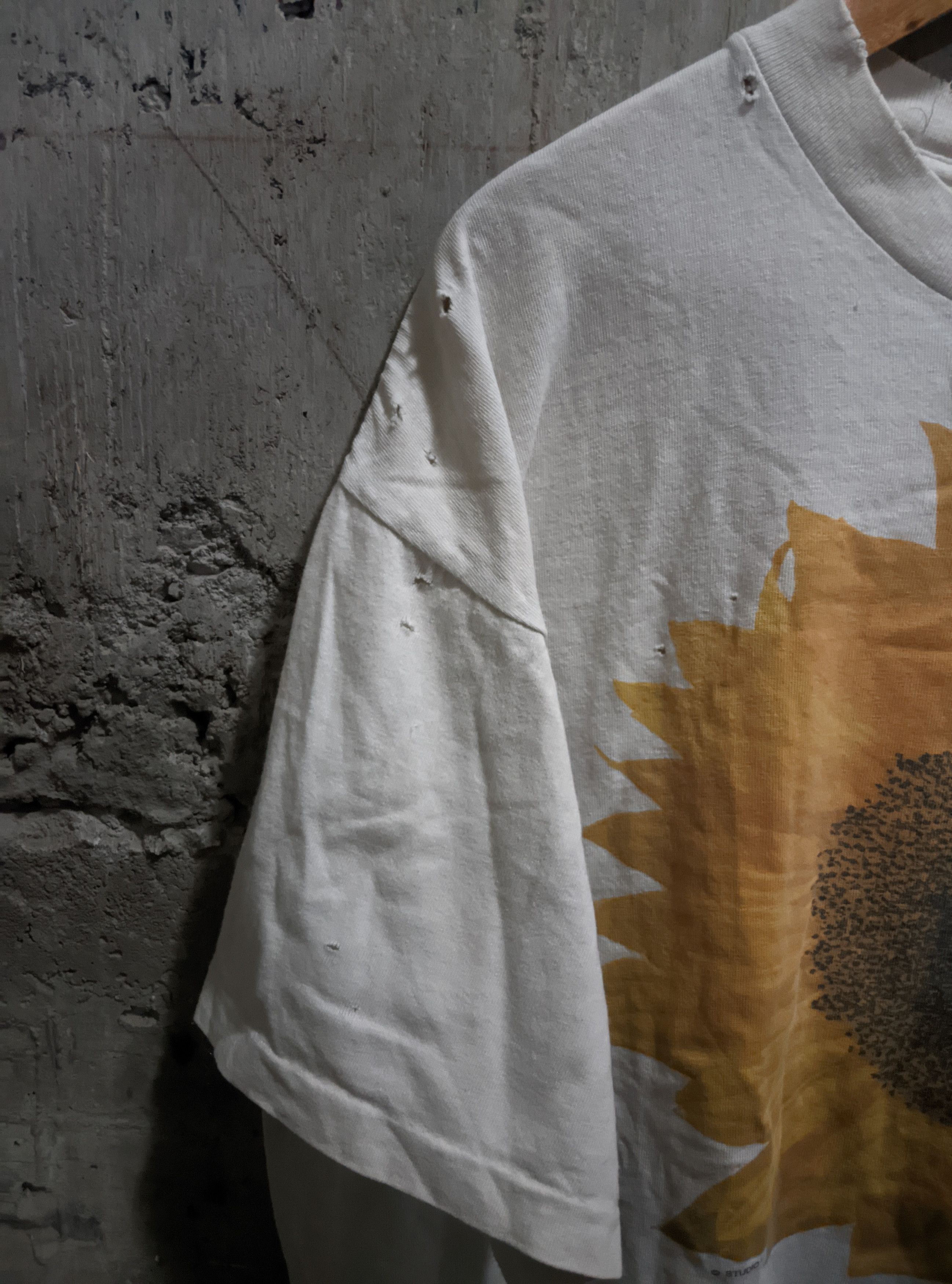 Vintage Vintage 90s thrashed sunflower art distressed grunge ERD Size US XL / EU 56 / 4 - 9 Thumbnail