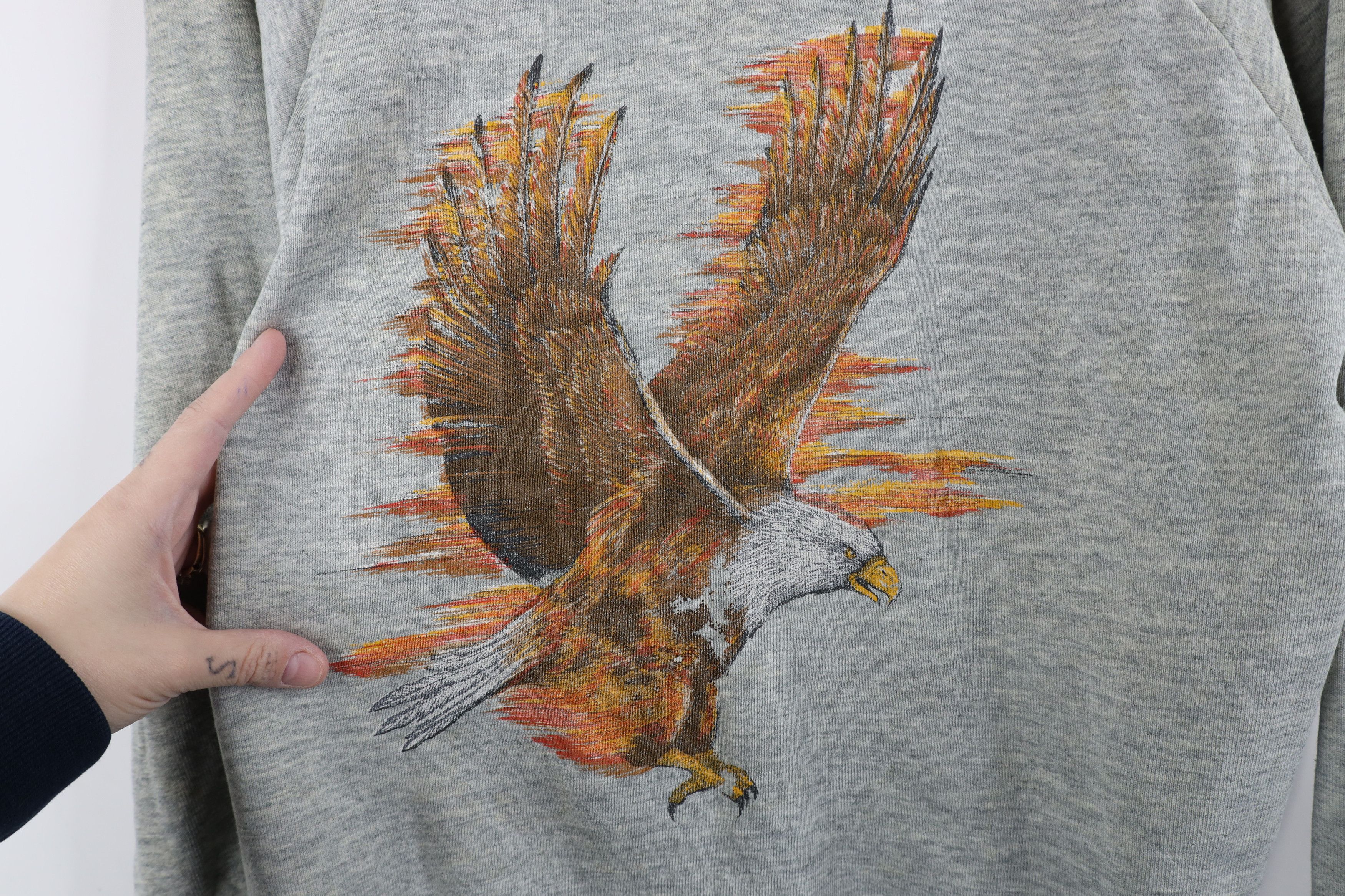 Vintage Vintage 70s 80s Streetwear Nature Eagle Sweatshirt Gray Size US M / EU 48-50 / 2 - 4 Thumbnail