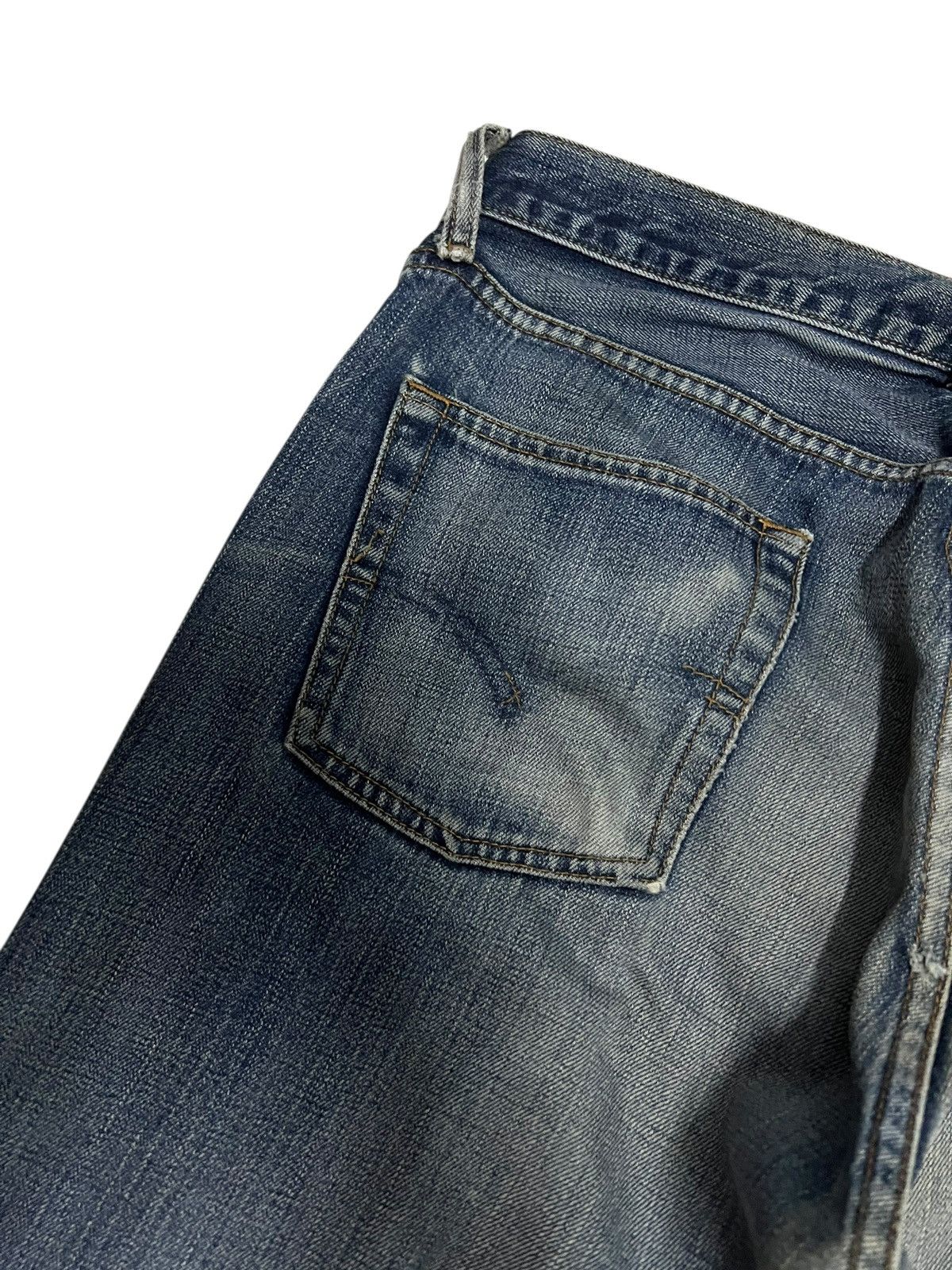 Levi's Vintage Levi’s 505-03 Faded Distress Jean Size US 34 / EU 50 - 19 Thumbnail