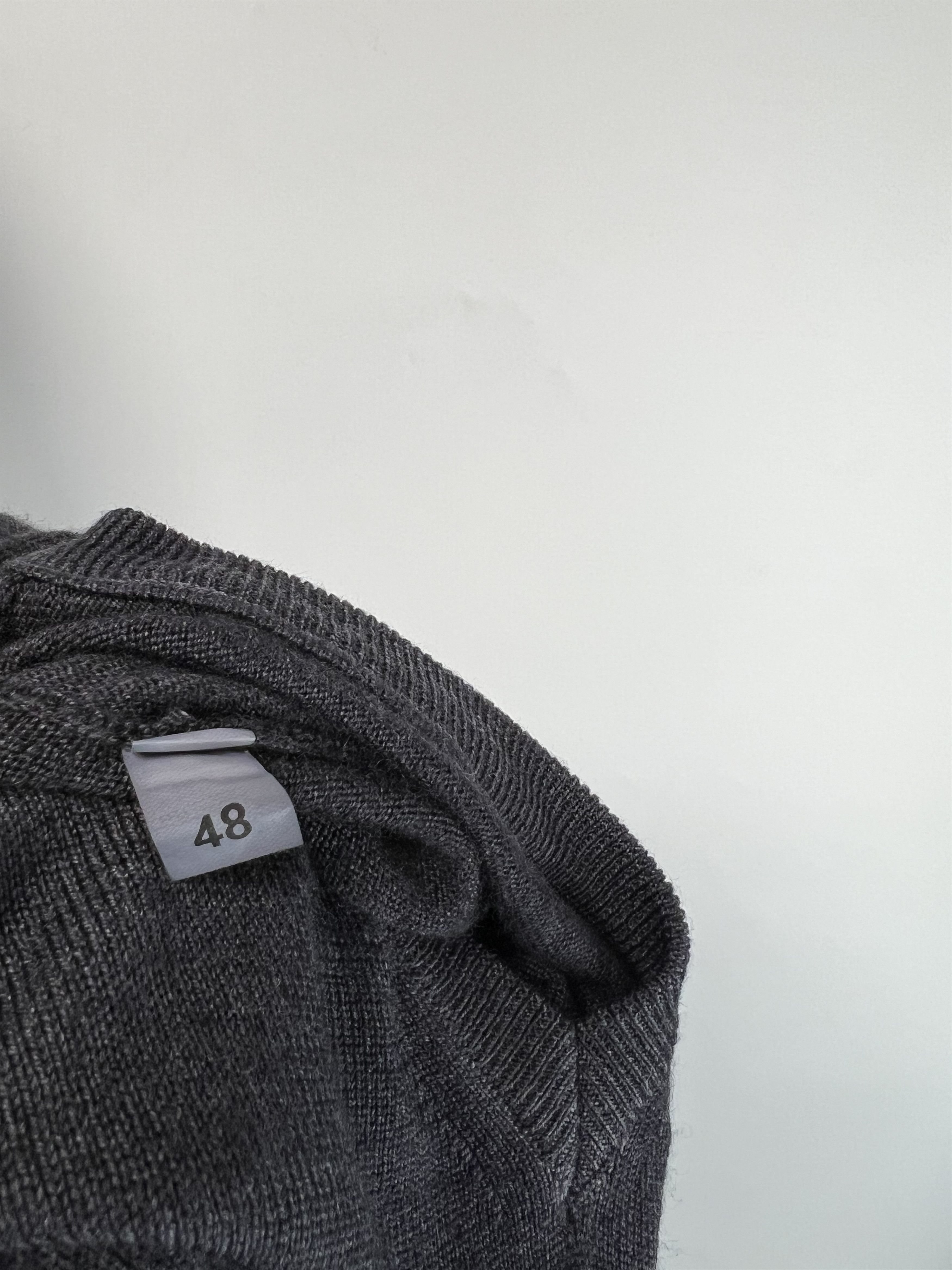 Gran Sasso Gran Sasso Vintage 100% Virgin Wool V-Neck Sweater Size 48 Size US M / EU 48-50 / 2 - 12 Thumbnail