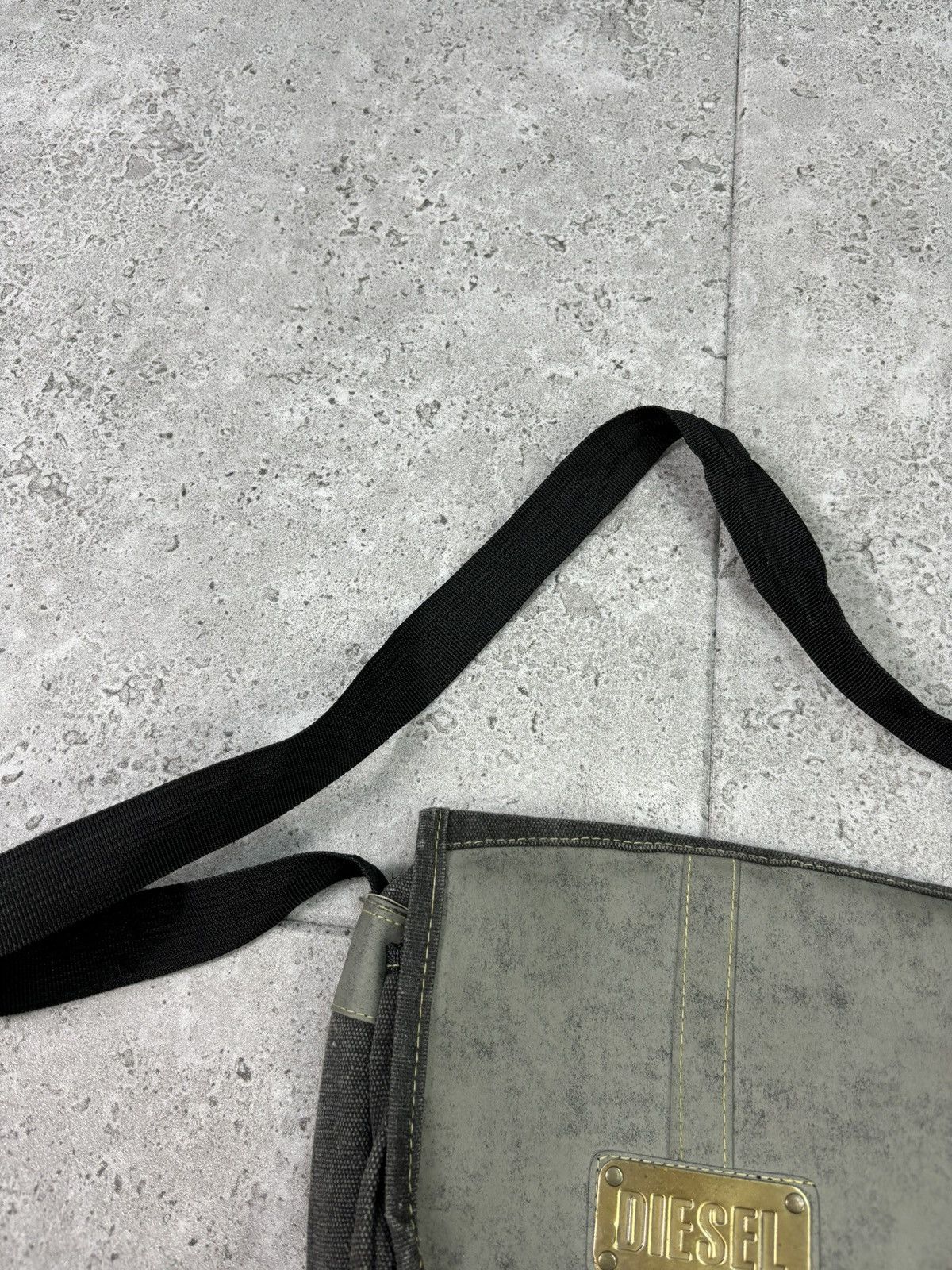 Diesel × Vintage Vintage Diesel Multi Pocket Leather Cargo Bag Avant Garde Size ONE SIZE - 6 Thumbnail