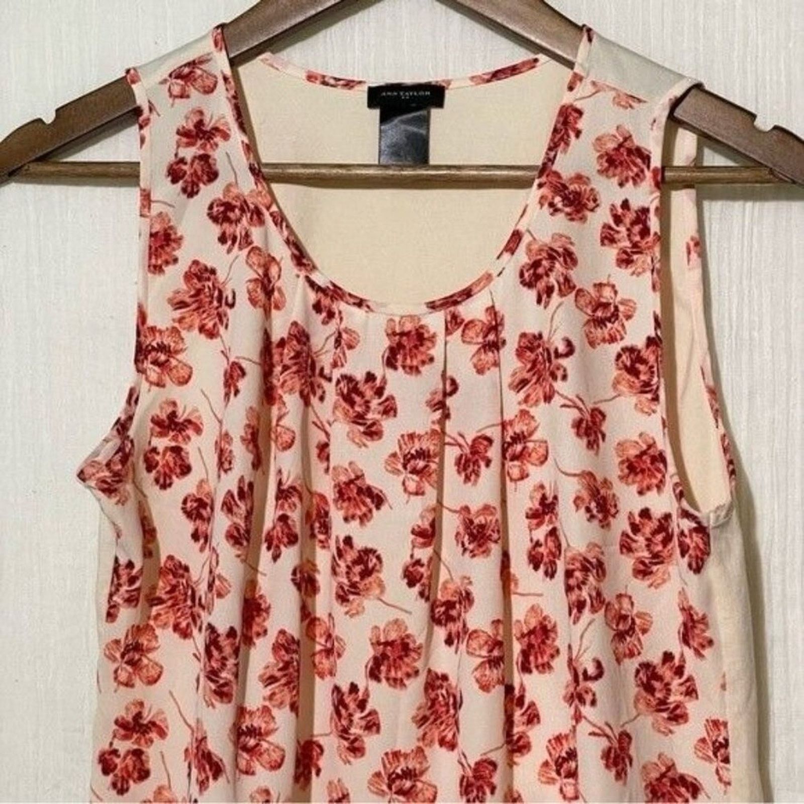 Ann Taylor Ann Taylor Shirt Sleeveless Blouse Tank Floral Small Size S / US 4 / IT 40 - 3 Thumbnail