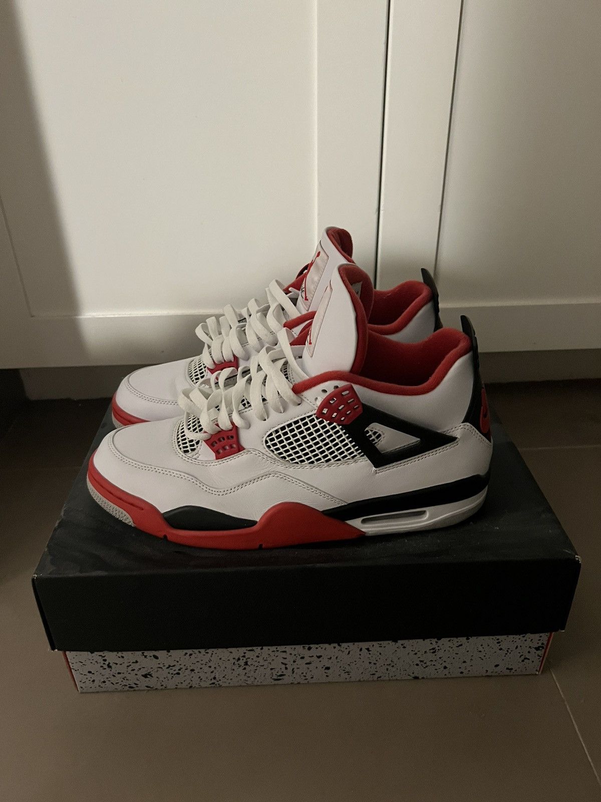 Jordan Brand × Nike Jordan 4 “Fire Red” Size US 11.5 / EU 44-45 - 3 Thumbnail