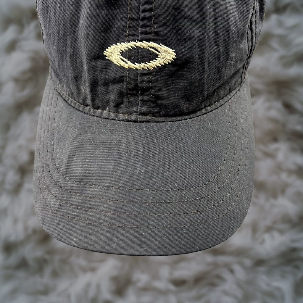 Oakley VINTAGE Oakley Baseball Cap One Size Gray Mens Adjustable 90s Y2K Solid Canvas Polyester Cap Size ONE SIZE - 1 Thumbnail