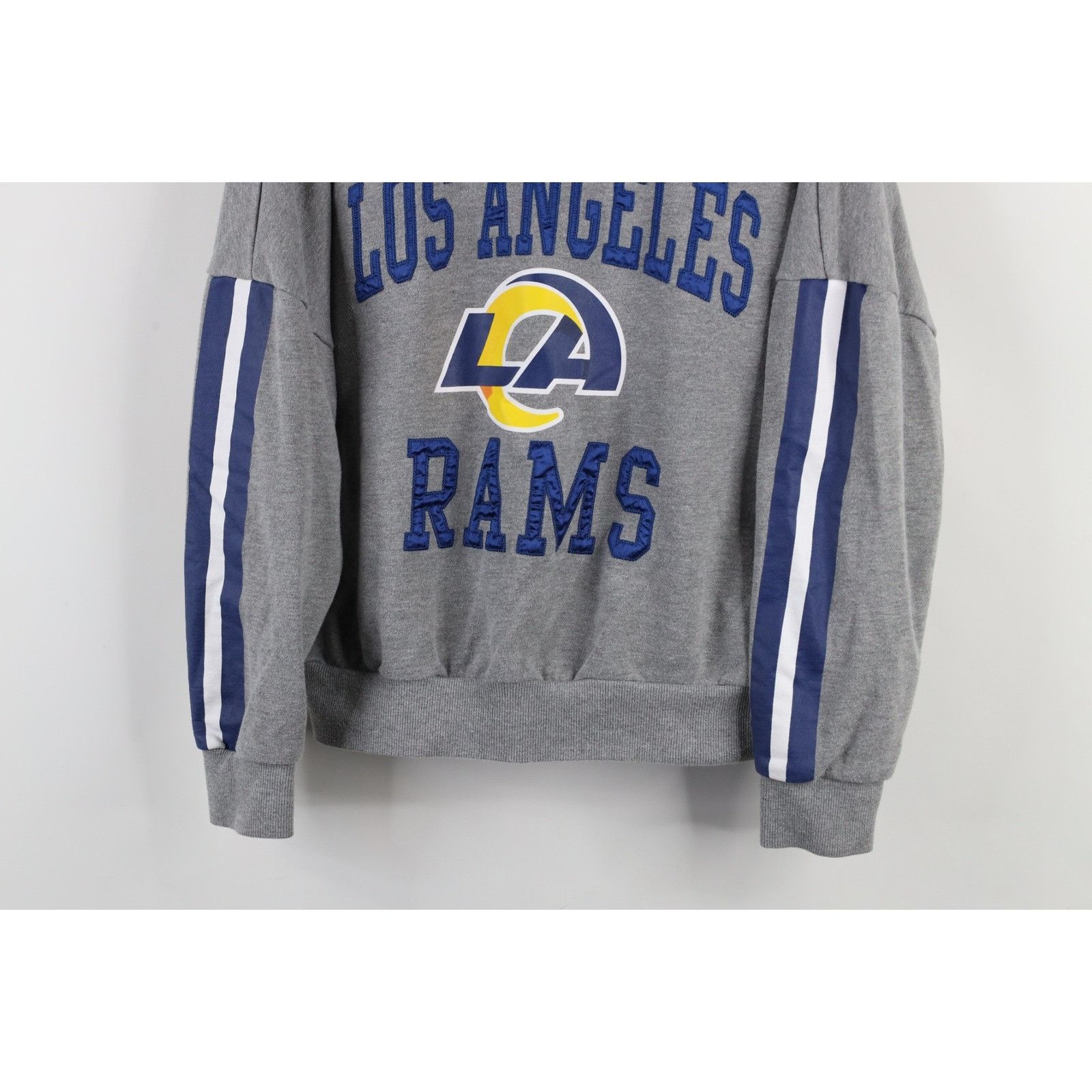 Vintage Y2K Cropped Fit Spell Out Los Angeles Rams Sweatshirt Size M / US 6-8 / IT 42-44 - 3 Thumbnail