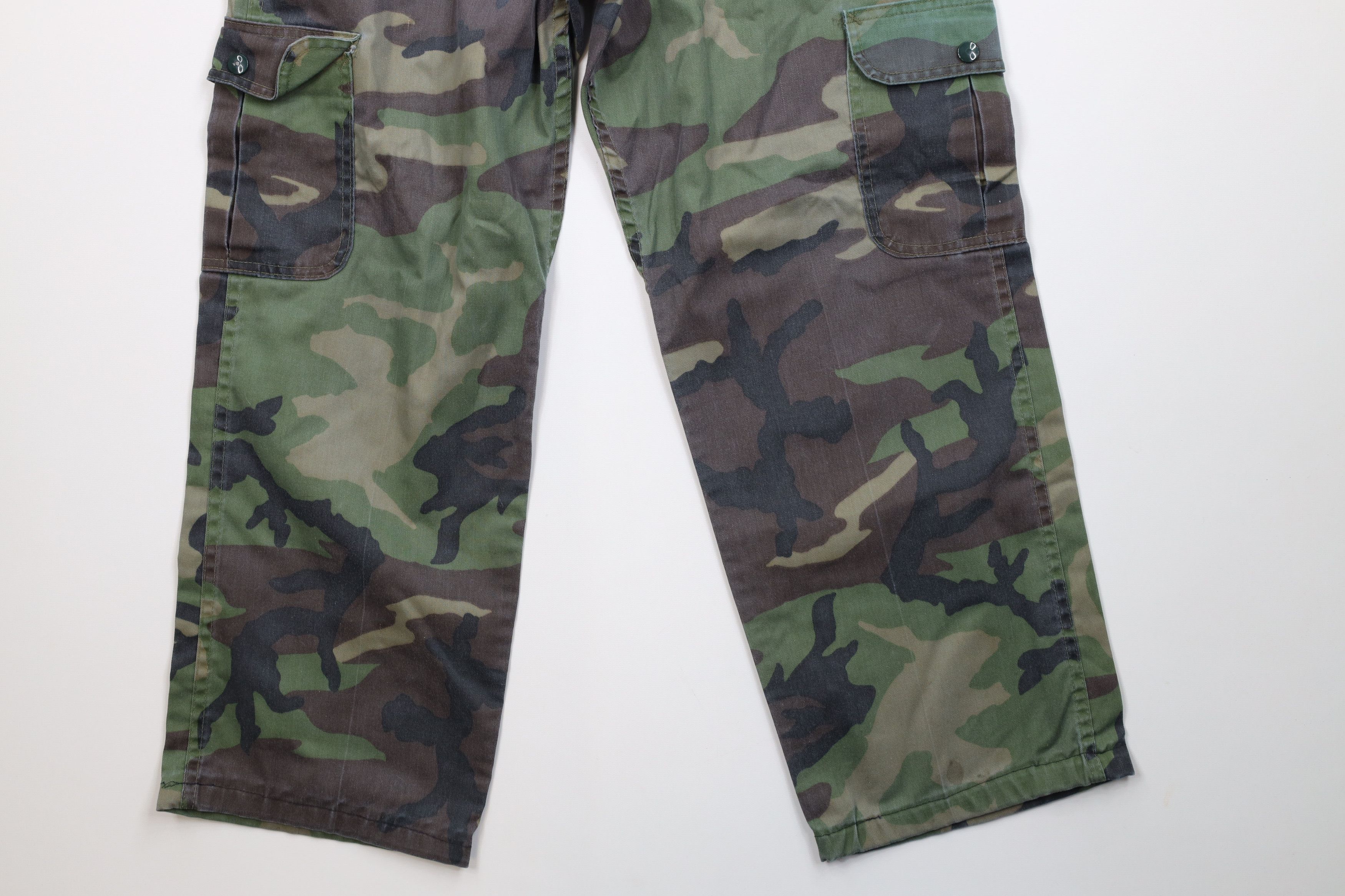 Vintage Vintage 70s 80s Streetwear Wide Leg Camouflage Utility Pants Size US 32 / EU 48 - 4 Thumbnail