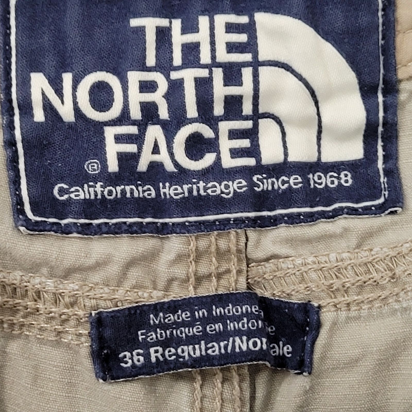 The North Face Vintage North-Face Cargo Shorts 36x9 Lined Khaki Beige Tan Size US 36 / EU 52 - 15 Thumbnail
