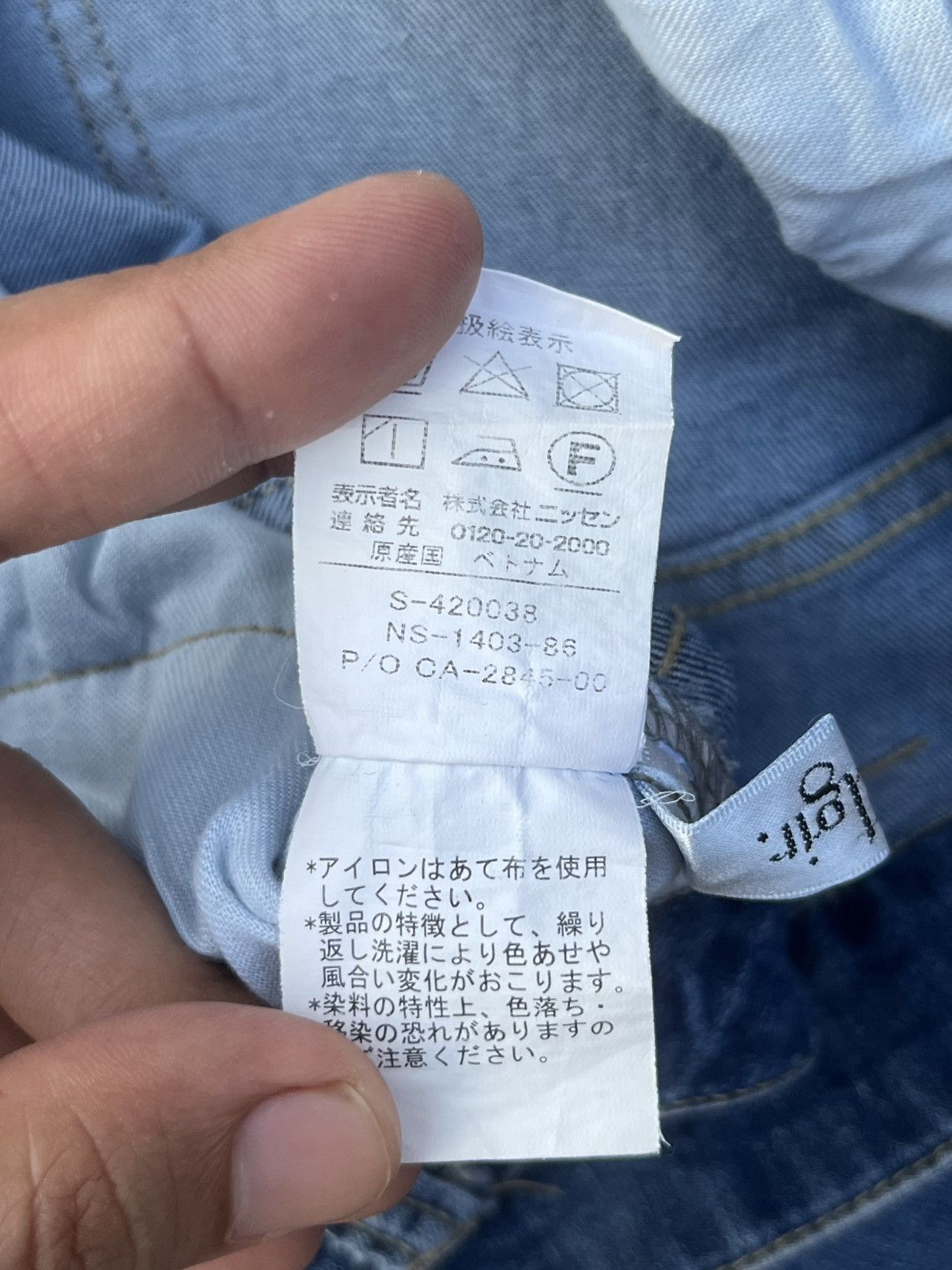 Japanese Brand Vintage Y2K Japanese Brand Blue Washed Mid Rise Flare Jeans Size US 36 / EU 52 - 9 Thumbnail