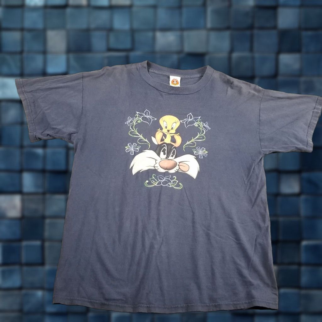 Vintage Vintage Looney Tunes Tweety Bird and Sylvester T-Shirt Men Large 90s Cartoon Shortsleeve Blue Size US L / EU 52-54 / 3 - 1 Thumbnail