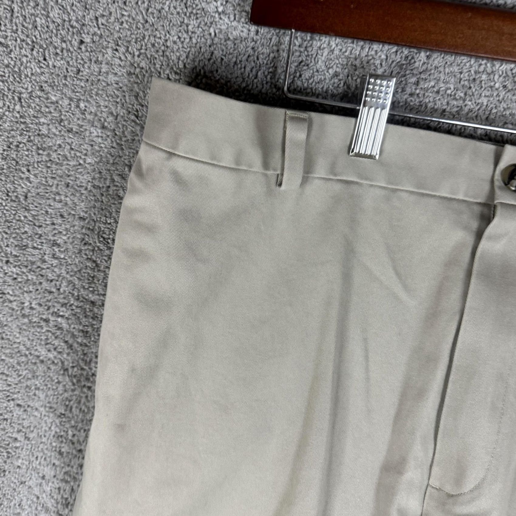 Brooks Brothers Brooks Brothers Clark Fit Advantage Chino Pants Mens 42x30 Khaki Beige Flat Front Straight Leg Business Casual 100% Cotton Size US 42 / EU 58 - 2 Thumbnail
