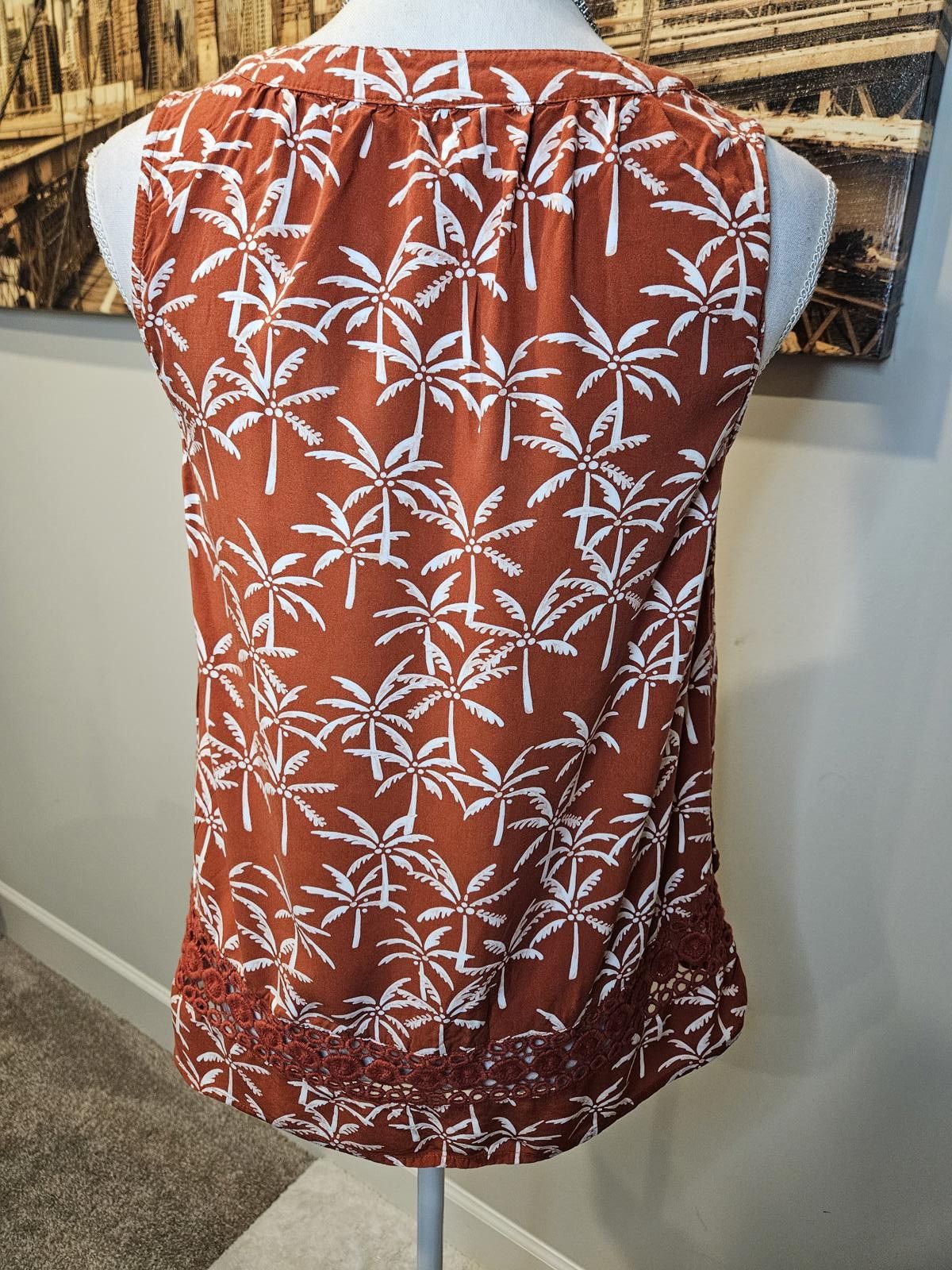 Designer Crown & Ivy Tropical Print Sleeveless Top Size S / US 4 / IT 40 - 3 Thumbnail
