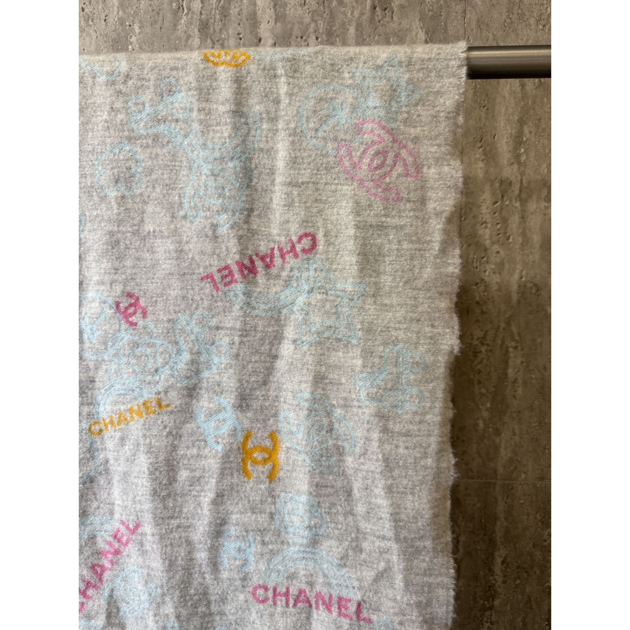 Chanel Chanel Gray Multicolor Logo Pattern Scarf 43% Cashmere 36% W Size ONE SIZE - 11 Thumbnail