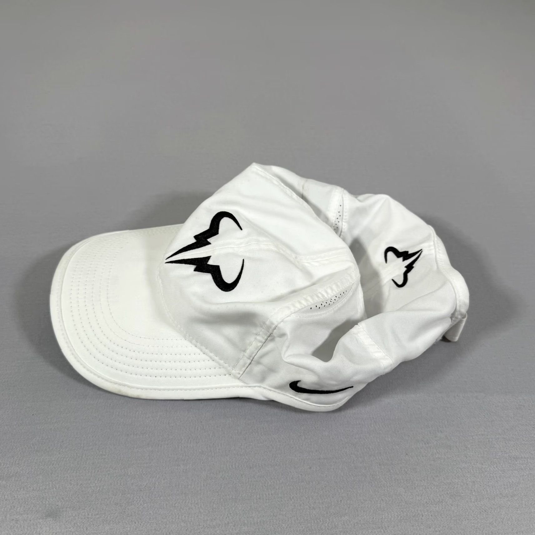 Nike Nike Hat Cap Rafael Nadal Strap Back Dri Fit Bull Mens Medium White Tennis Cap Baseball Size ONE SIZE - 3 Thumbnail