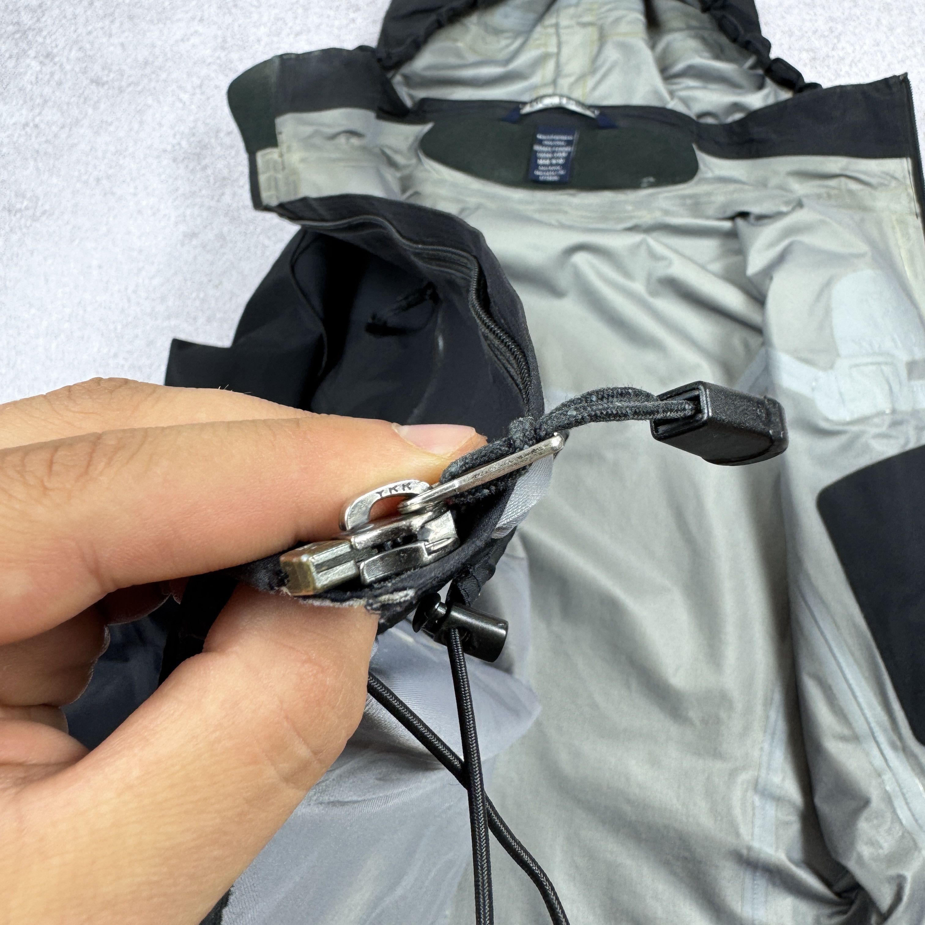Arc'teryx Vintage Arcteryx Goretex XCR Membrana Jacket Outdoor Size M Size M / US 6-8 / IT 42-44 - 12 Thumbnail