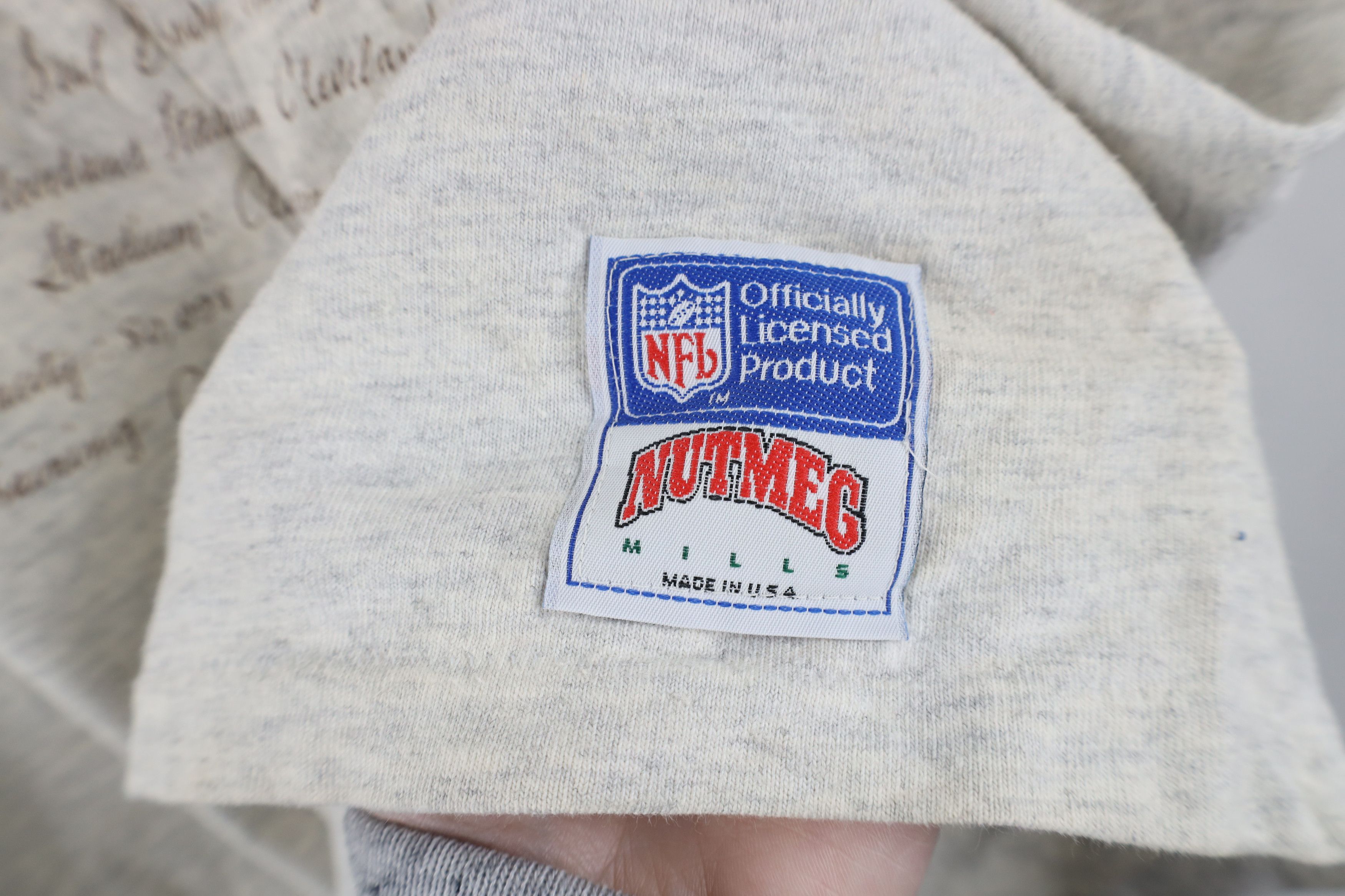 Vintage Vintage 90s Cleveland Football Short Sleeve T-Shirt USA Size US L / EU 52-54 / 3 - 5 Thumbnail