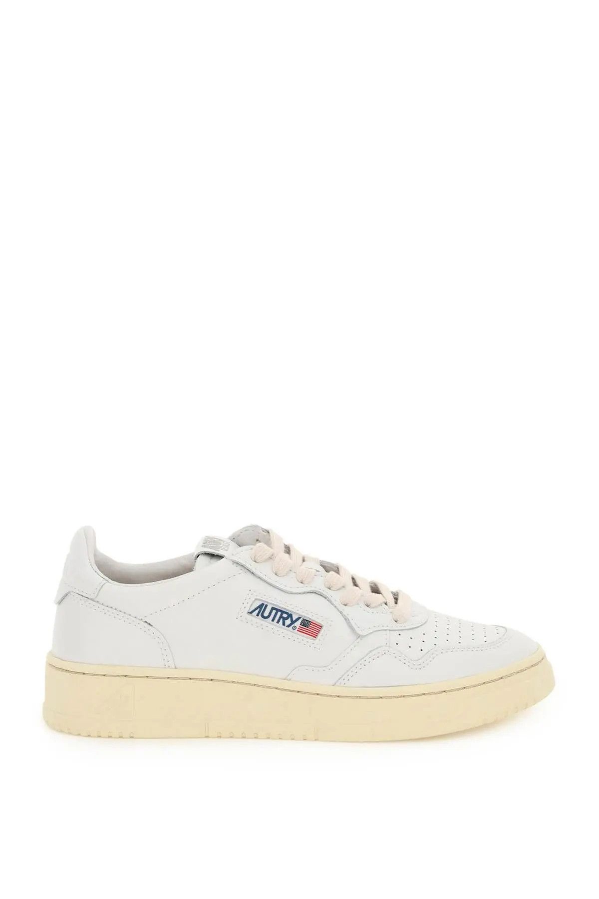 image of Autry O1S22I1N1223 Leather Medalist Low Sneakers In White, Men's (Size 9)