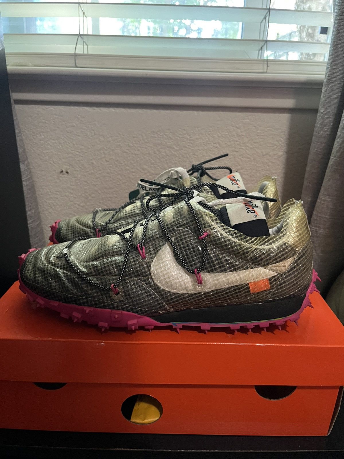 Nike × Off-White Nike x Off-White Waffle Racer Black Fuchsia Size 10 Size US 10 / EU 43 - 2 Thumbnail