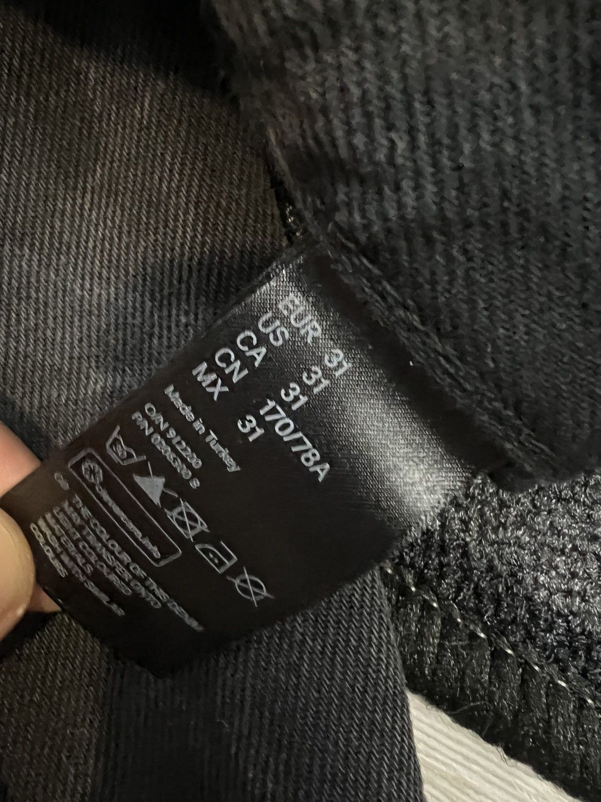 H&M × Isabel Marant Isabel Marant x HM taped jorts shorts Size 31" - 8 Thumbnail