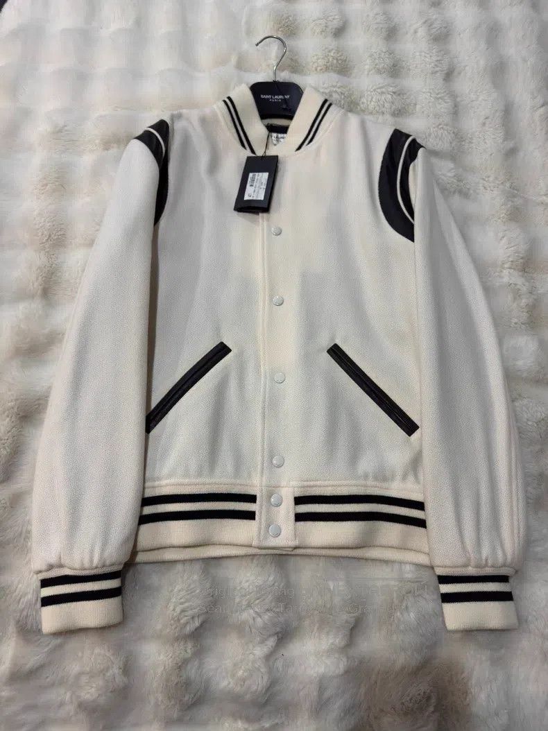 Saint Laurent Paris Saint Laurent Paris White Teddy Baseball Jacket Size US L / EU 52-54 / 3 - 1 Thumbnail