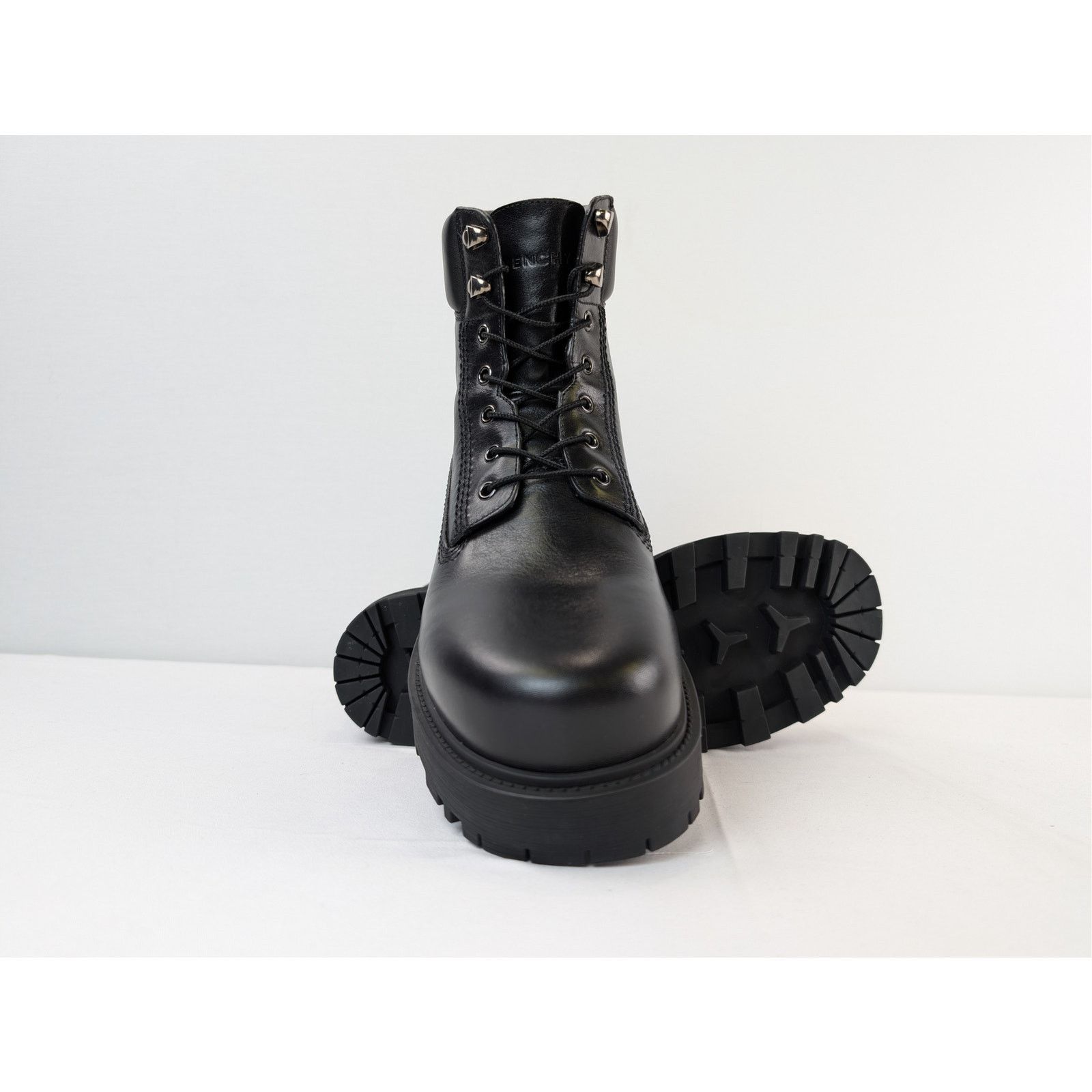 Givenchy o1rshd1 Show Lace-Up Boots in Black Size US 10 / EU 43 - 14 Thumbnail