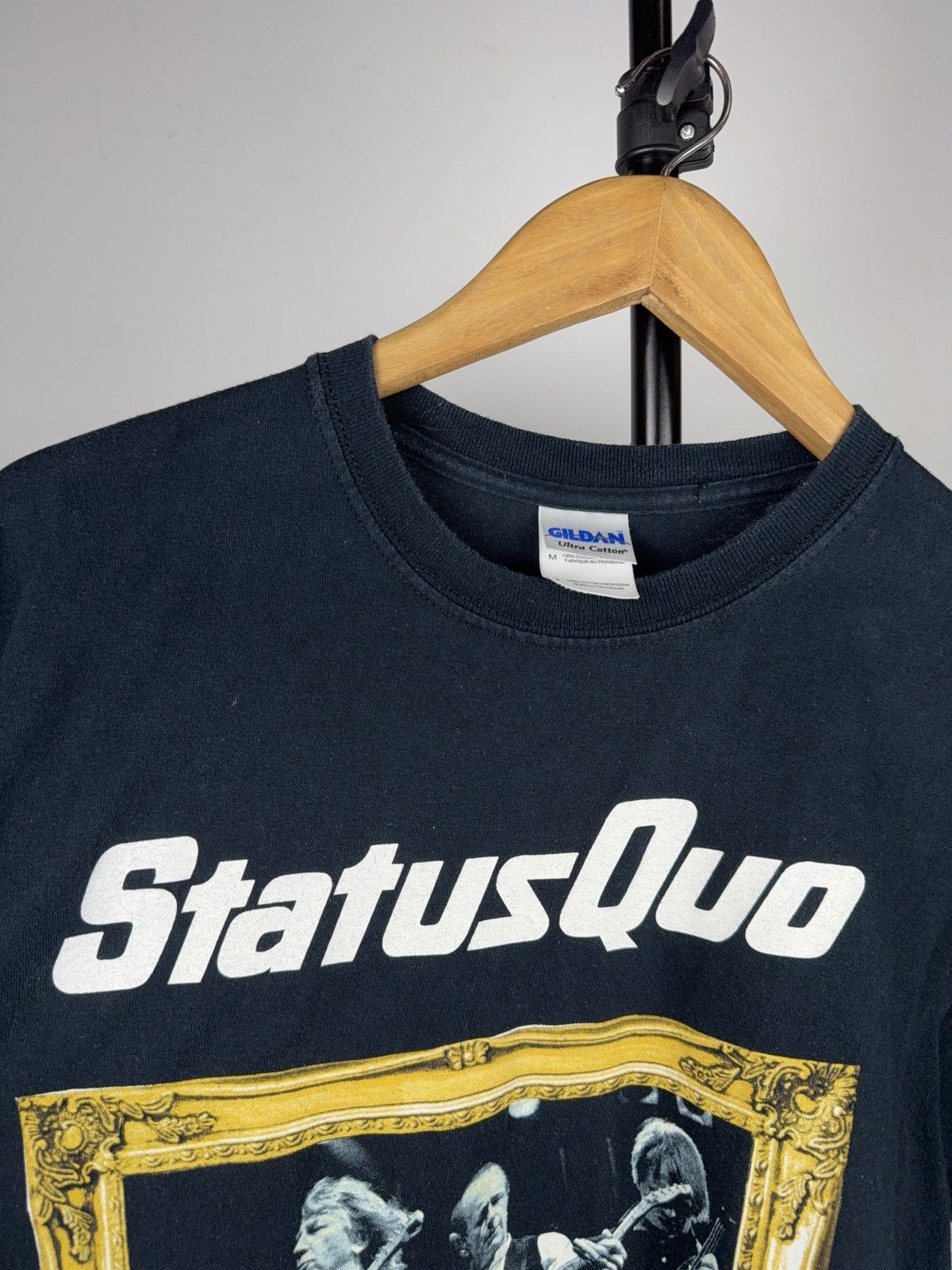 Band Tees 00s Vntg Status Quo Band Graphic T-Shirt Gildan Black Size M Size US M / EU 48-50 / 2 - 7 Thumbnail