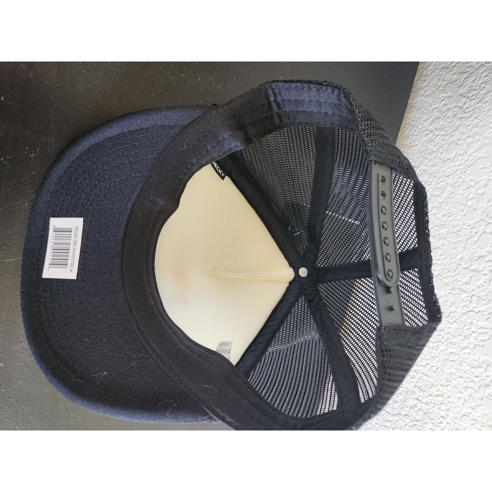 Decky NWT Decky I Love Mom Mesh Trucker Hats One Size Size ONE SIZE - 5 Thumbnail