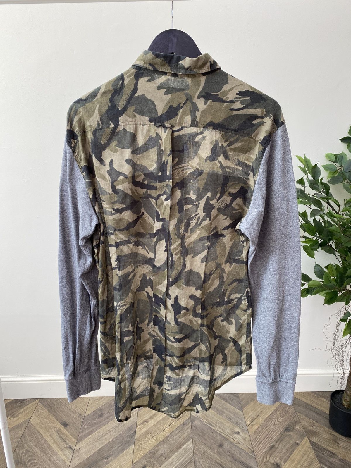 Dolce & Gabbana Vintage Dolce & Gabbana D&G Brad Camouflage Shirt Size US L / EU 52-54 / 3 - 12 Thumbnail