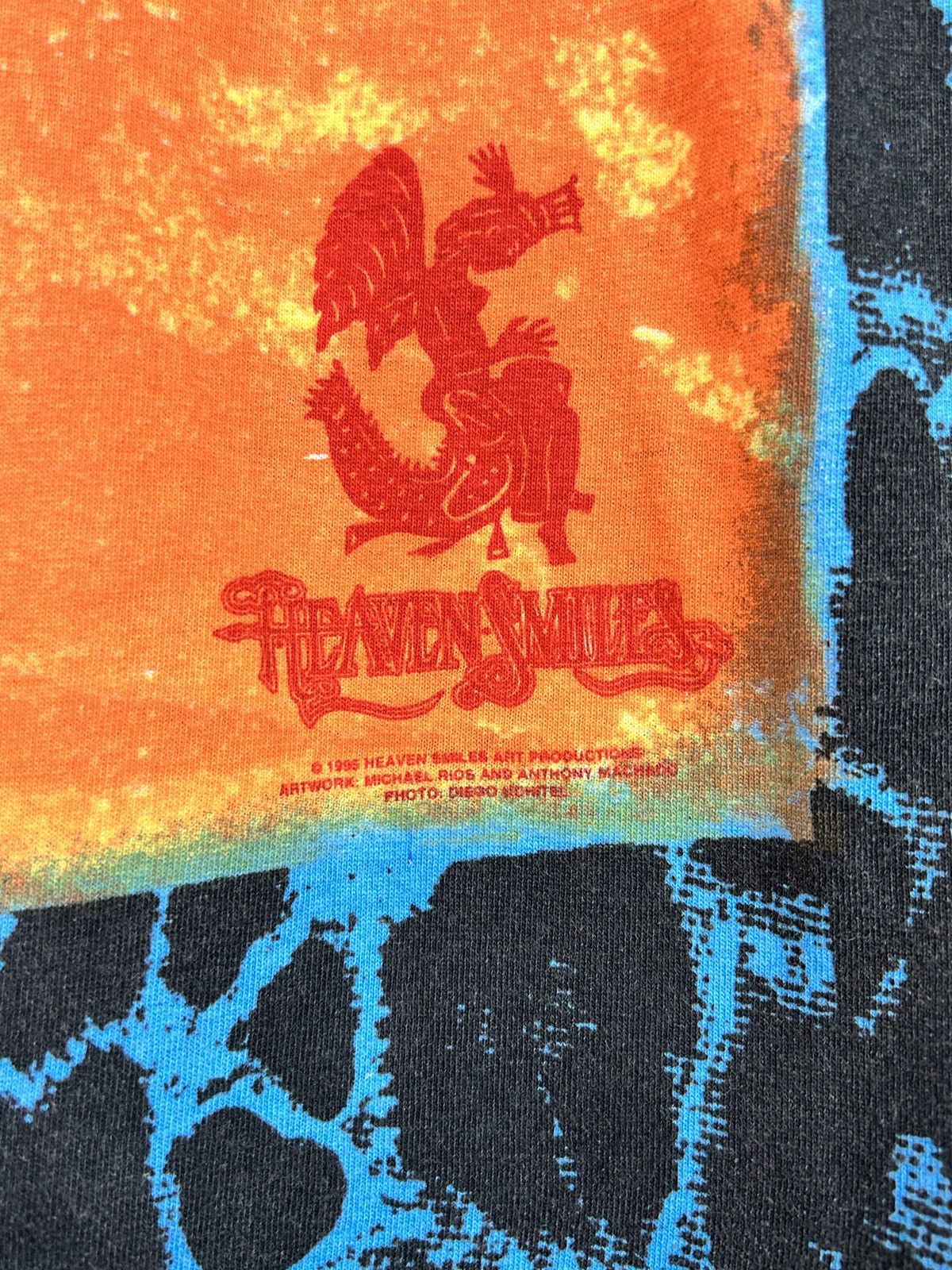 Band Tees Vintage 1995 Carlos Santana Heaven Smiles AOP T-Shirt Size US XL / EU 56 / 4 - 8 Thumbnail