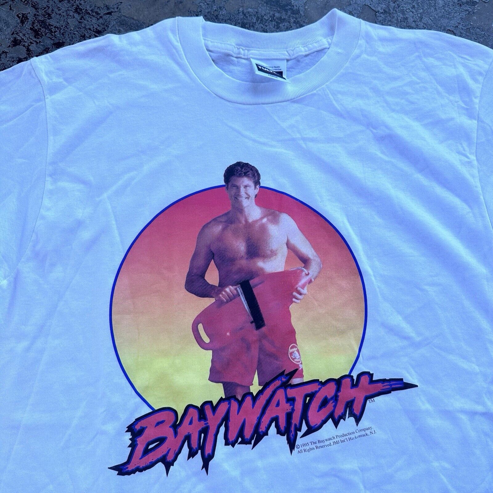 Vintage NWOT Vintage 1995 Baywatch David Hasselhoff TV Show T-Shirt Size US L / EU 52-54 / 3 - 1 Thumbnail