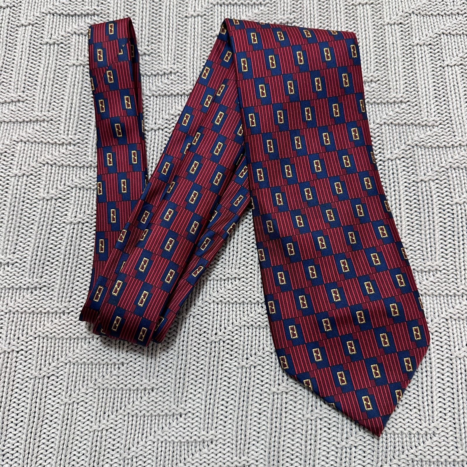 Fendi Vintage Fendi red monogram geometric silk tie Size ONE SIZE - 1 Thumbnail