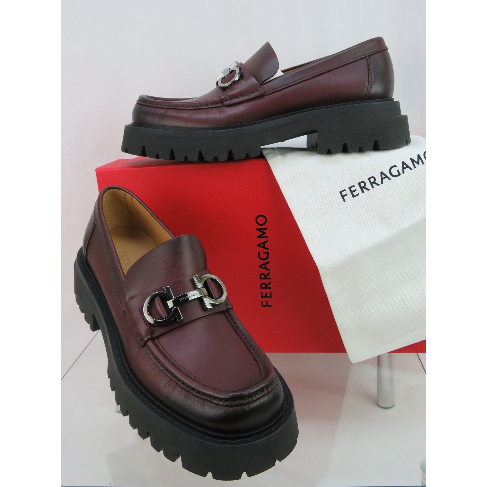 Salvatore Ferragamo FERRAGAMO BURGUNDY LEATHER FLORIAN LUG GANCINI LOAFERS 12 Size US 12 / EU 45 - 5 Thumbnail