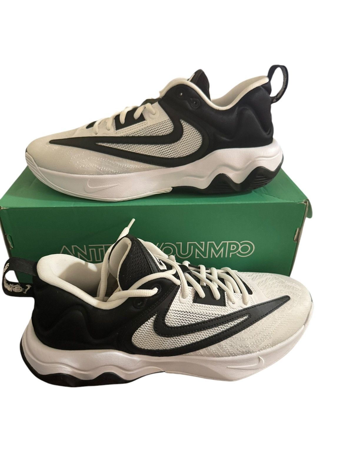 Nike Nike Giannis Size US 10 / EU 43 - 5 Thumbnail