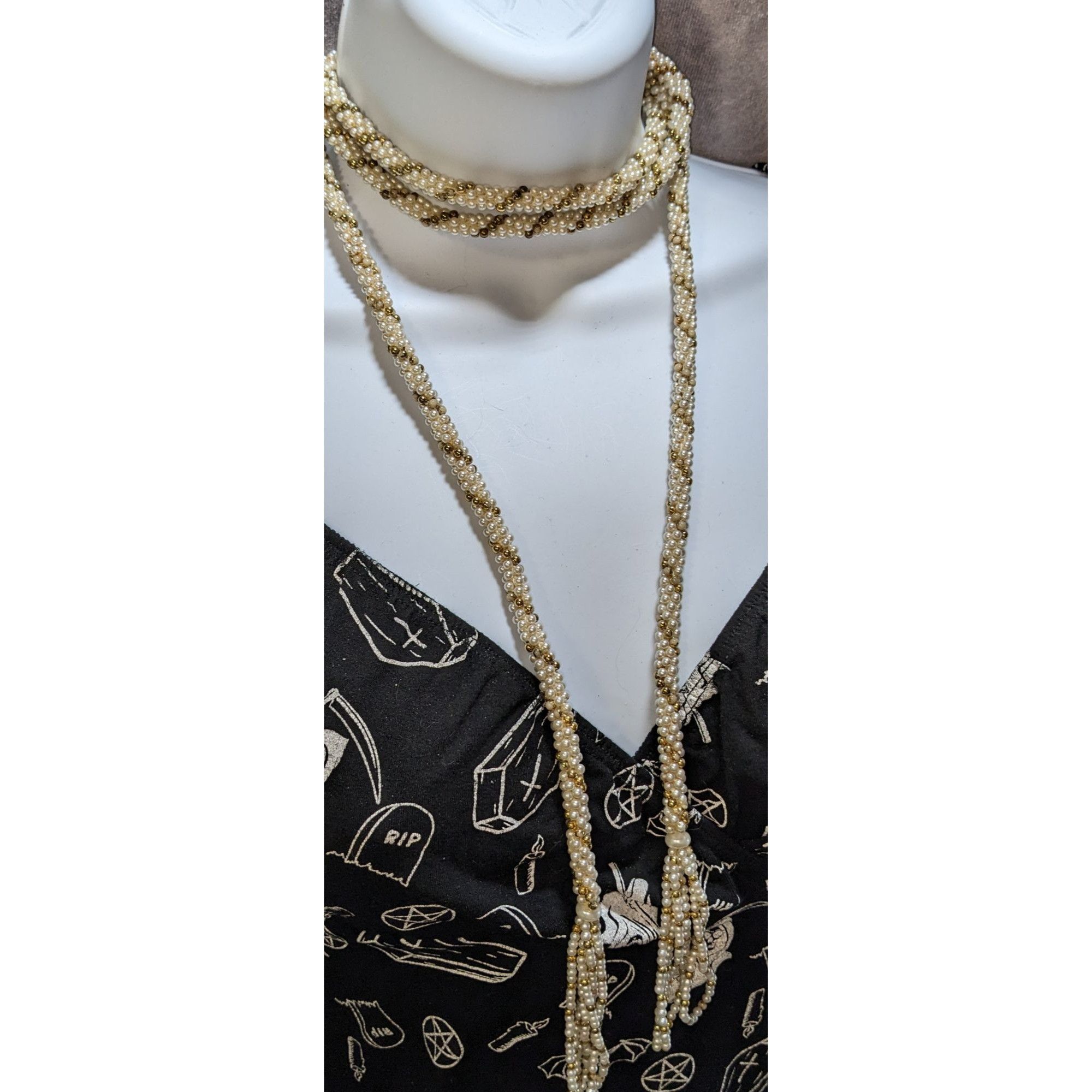 Other Elegant Vintage Gold Tone & Cream Faux Pearl Wrap Necklace W Size ONE SIZE - 1 Thumbnail