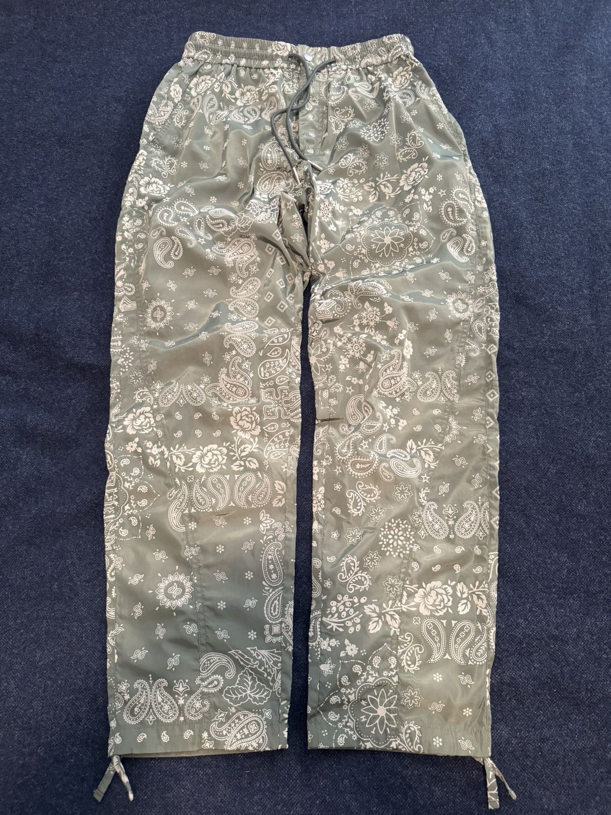 Kith Kith Flocked Deconstructed Bandana Mercer 8 - Court Size US 30 / EU 46 - 1 Thumbnail