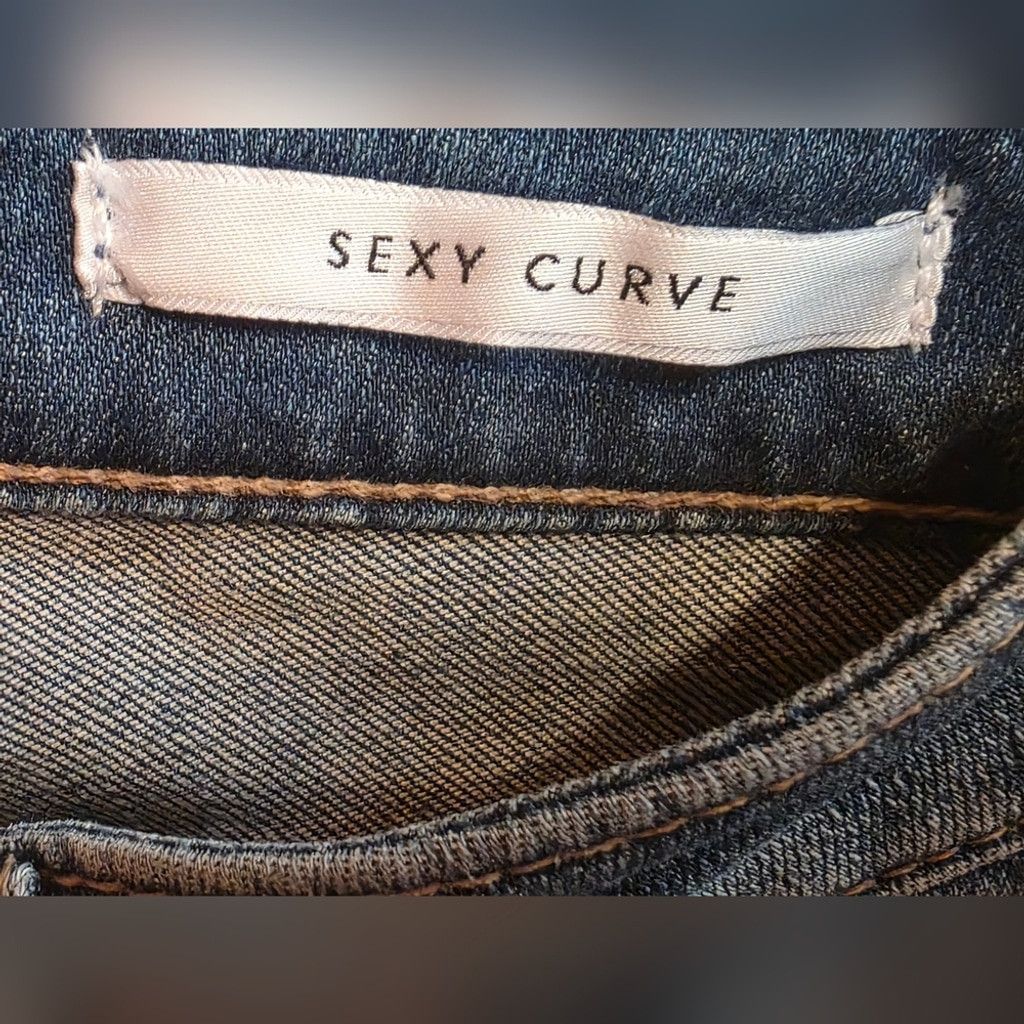 Guess GUESS Rhinestone Distressed Skinny Jeans Brand New Size 24" / US 00 / IT 34 - 6 Thumbnail