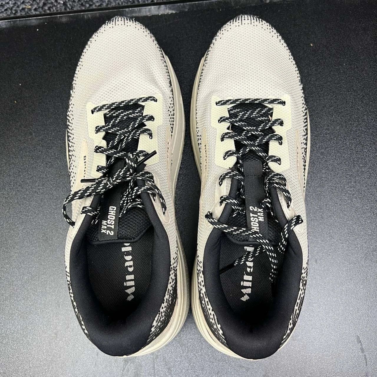Brooks Brooks Ghost 2 Sneakers 11.5 Pelican Running 1104311D-092 Size US 11.5 / EU 44-45 - 5 Thumbnail