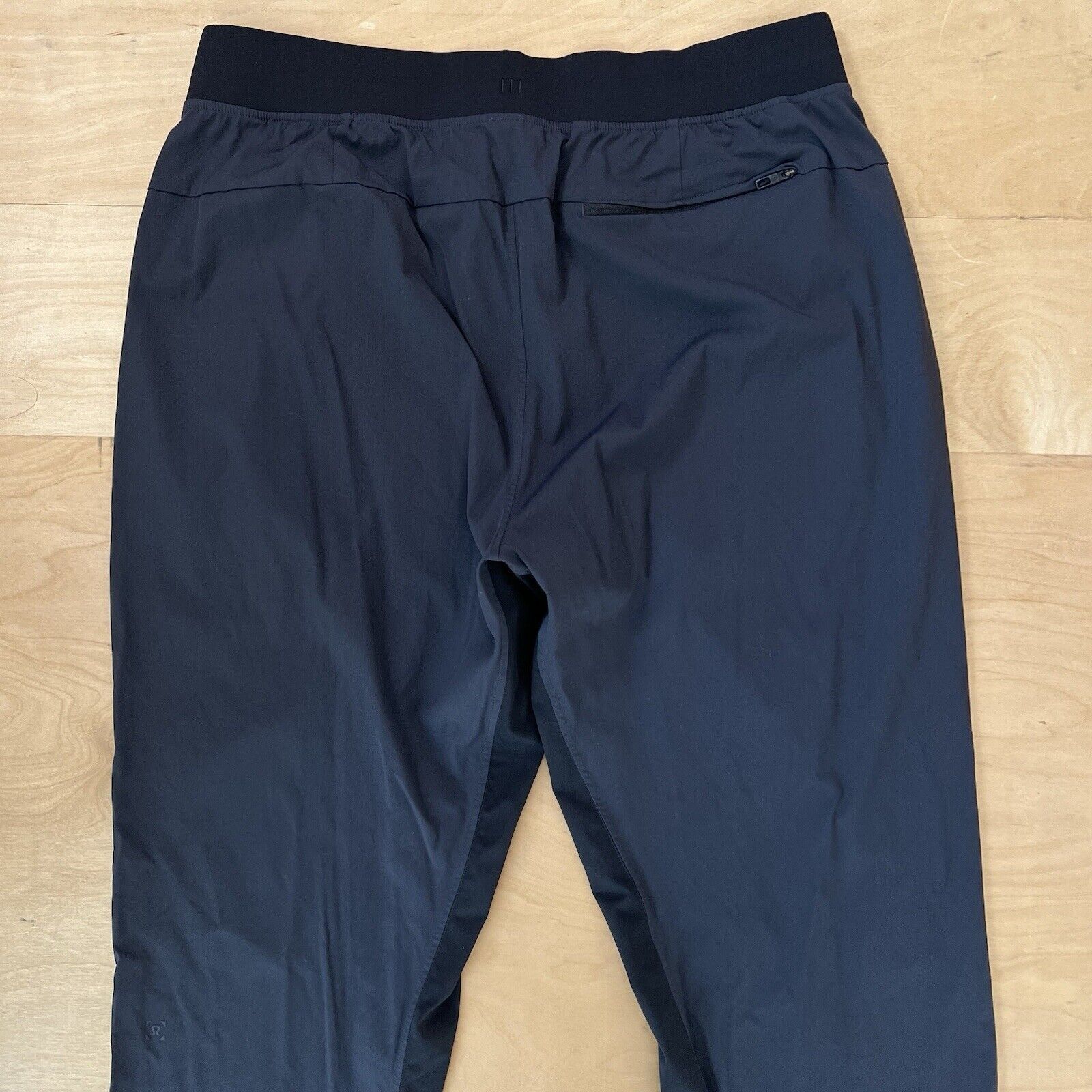 Lululemon Lululemon Great Wall Pants XL Black Sweatpants Jogger Yoga Size US 34 / EU 50 - 7 Thumbnail