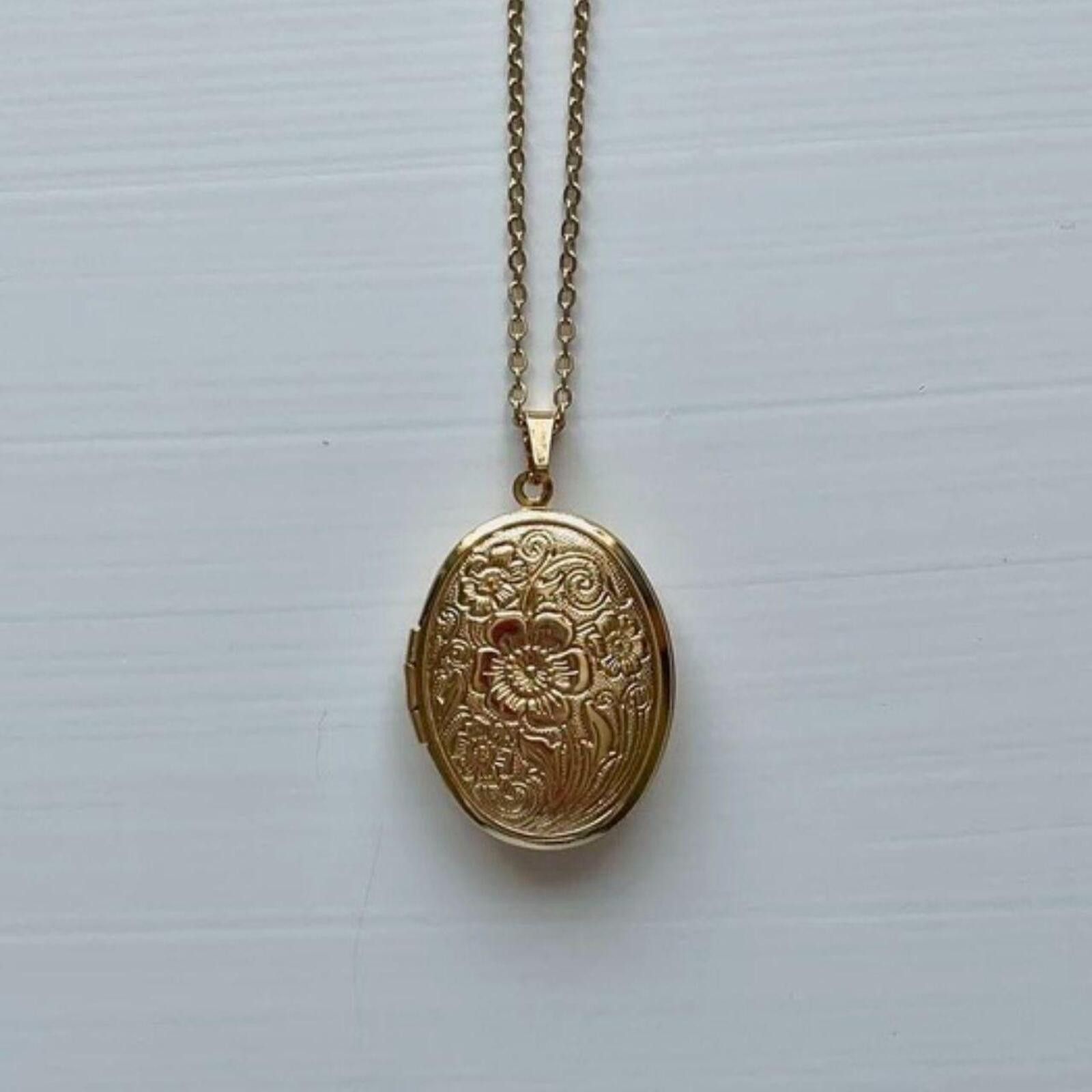 Other Gold plated flower engraved locket necklace Size ONE SIZE - 1 Thumbnail