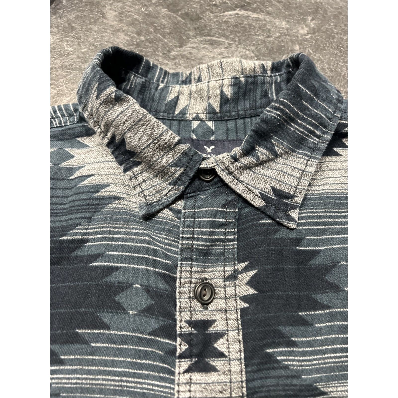 American Eagle Outfitters American Eagle Outfitters Shirt Mens L Long Sleeve Gray Blue Aztec Southwestern Geometric Button-Up Collared Pocket Western Casual Size US L / EU 52-54 / 3 - 6 Thumbnail