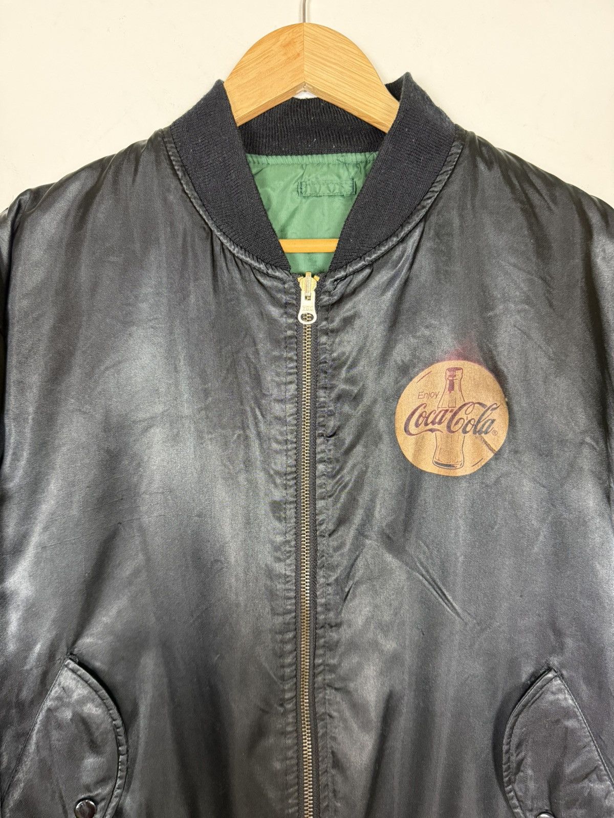 Coca Cola Coca Cola Reversible Satin Bomber Jacket Size US L / EU 52-54 / 3 - 12 Thumbnail
