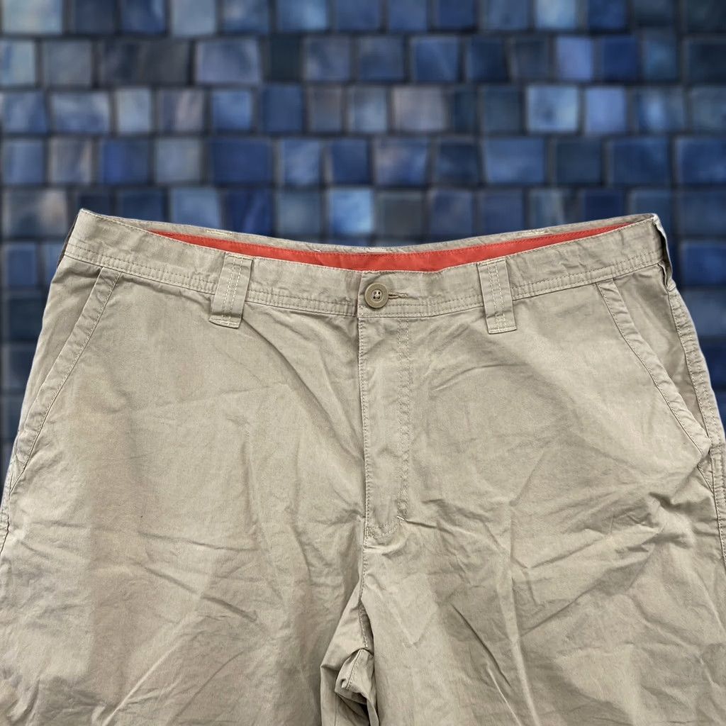 Vintage Columbia Mens Beige Fishing Hiking Outdoor Shorts 36 10” Inseam Regular Cargo Button Front Flat Front Logo Zipper Beige 36 Mens Size US 36 / EU 52 - 1 Thumbnail